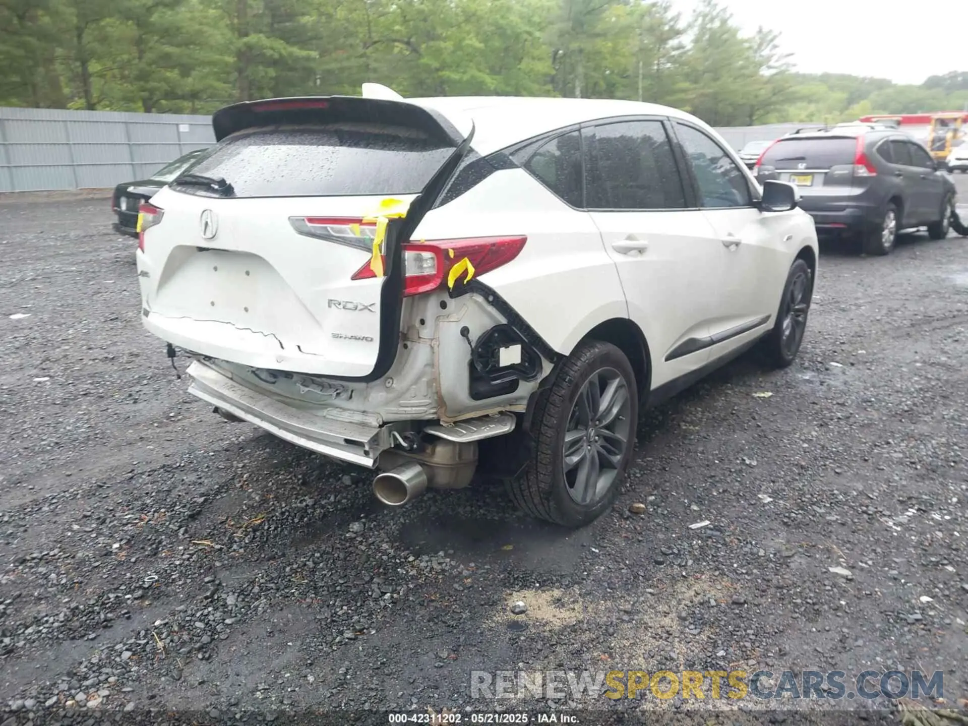 4 Photograph of a damaged car 5J8TC2H68KL001165 ACURA RDX 2019