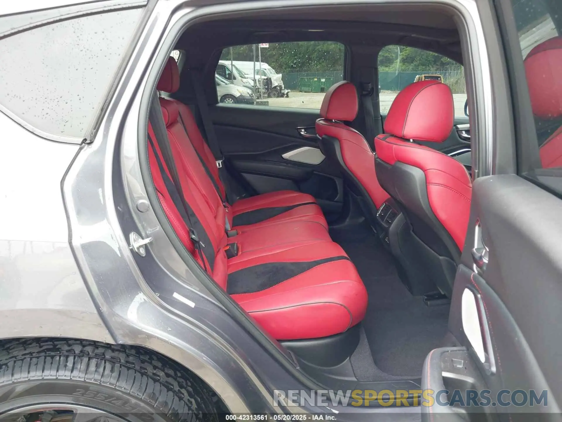 8 Photograph of a damaged car 5J8TC2H68KL013445 ACURA RDX 2019