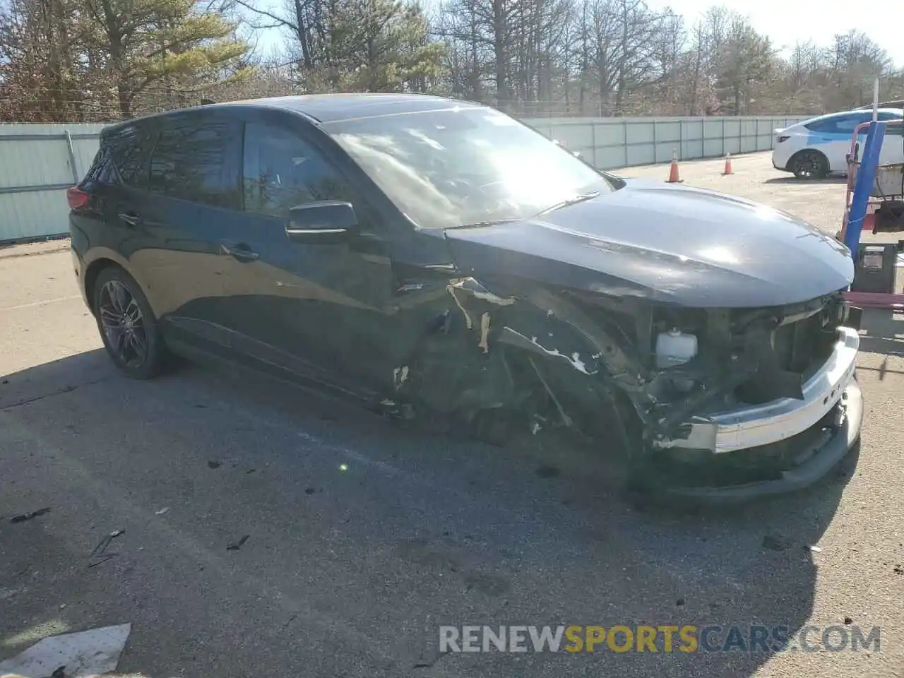 4 Photograph of a damaged car 5J8TC2H68KL014952 ACURA RDX 2019