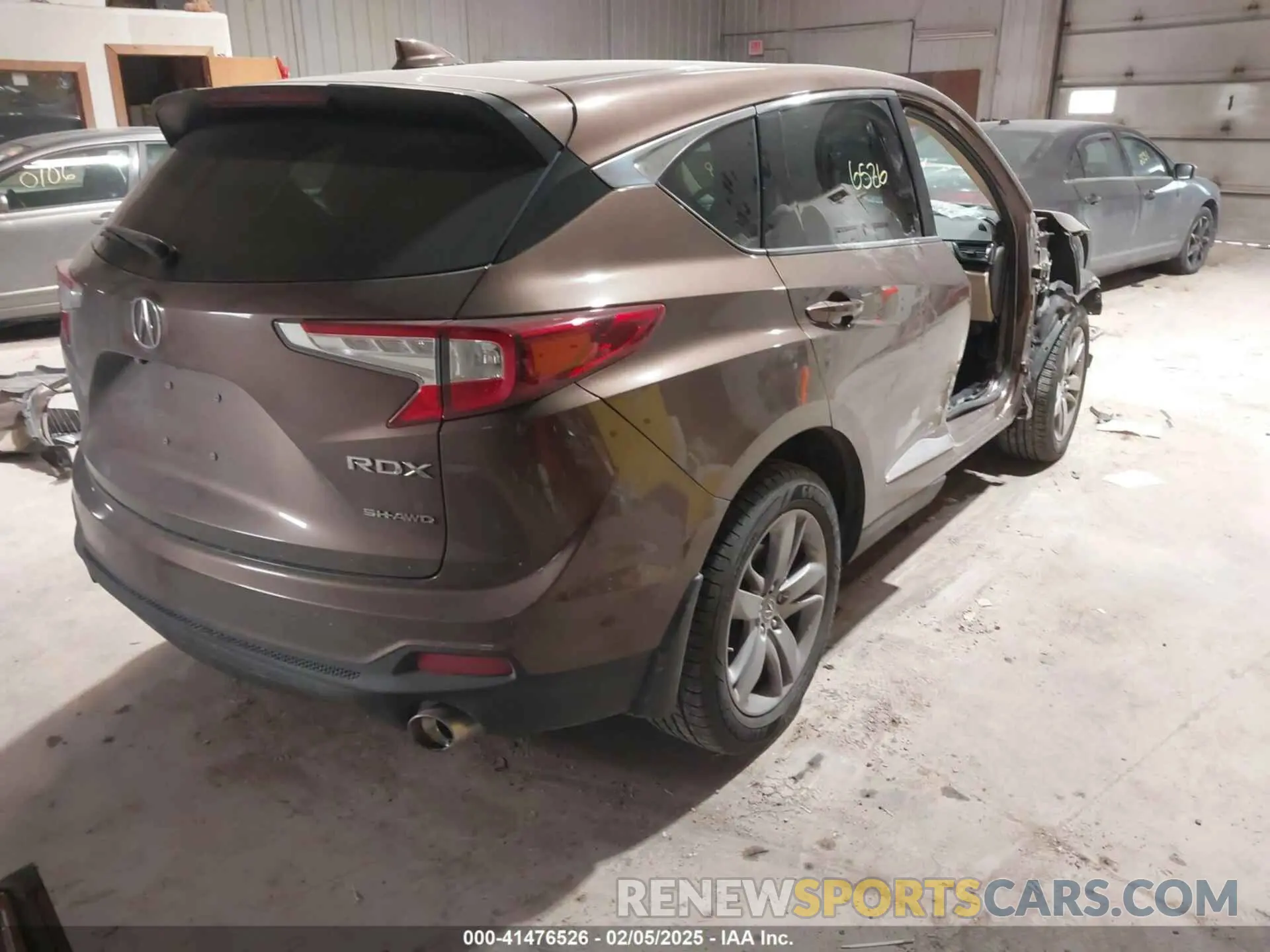 4 Photograph of a damaged car 5J8TC2H73KL006086 ACURA RDX 2019
