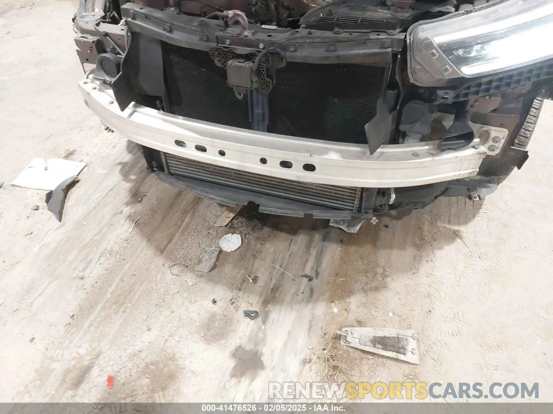 6 Photograph of a damaged car 5J8TC2H73KL006086 ACURA RDX 2019