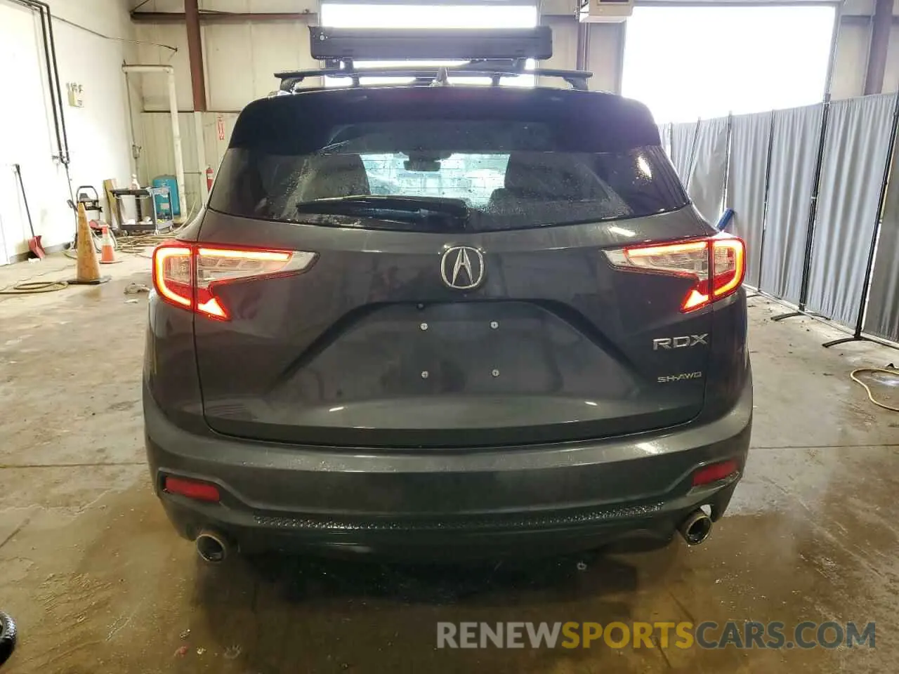 6 Photograph of a damaged car 5J8TC2H73KL013202 ACURA RDX 2019