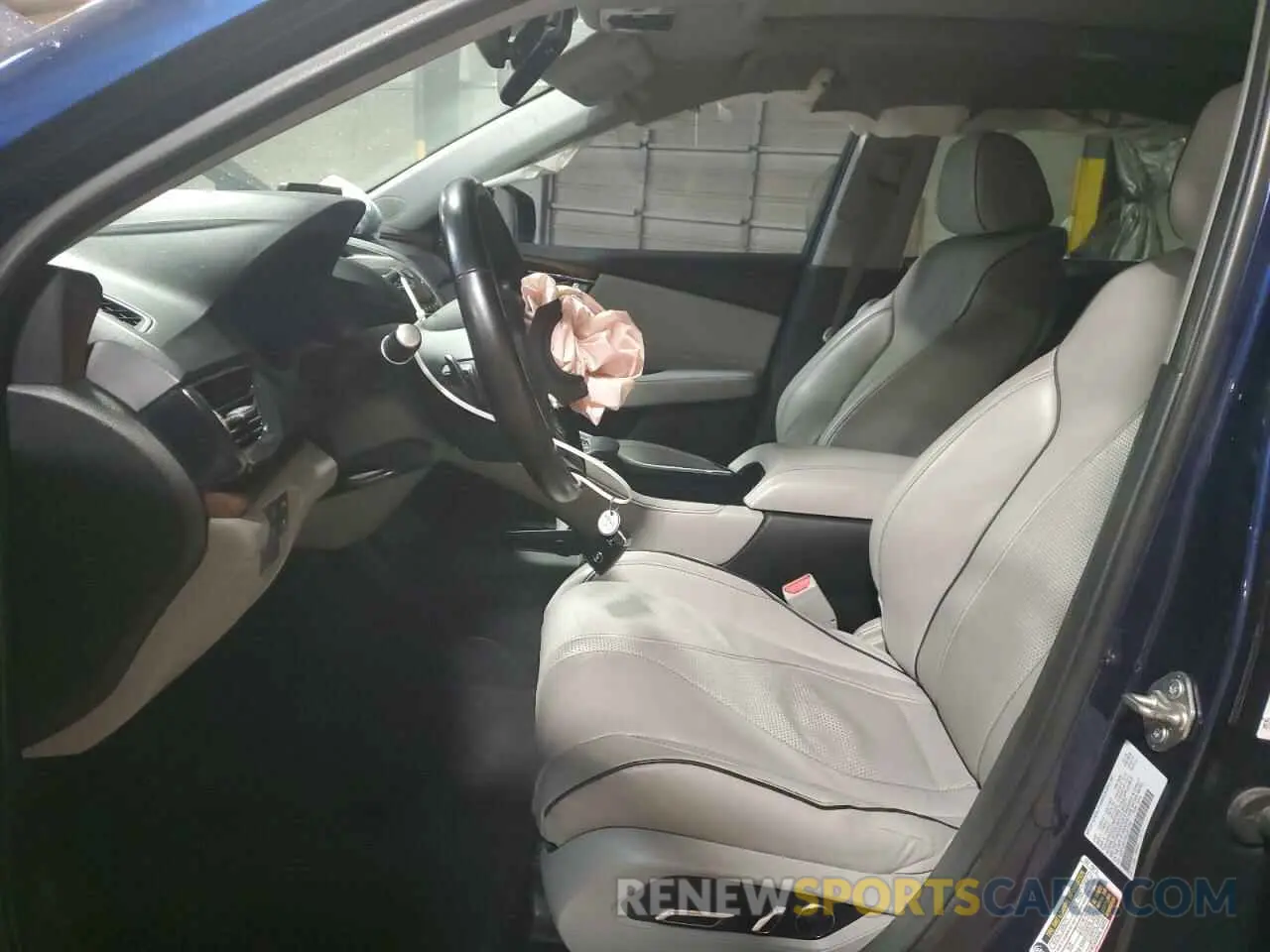 7 Photograph of a damaged car 5J8TC2H74KL001754 ACURA RDX 2019