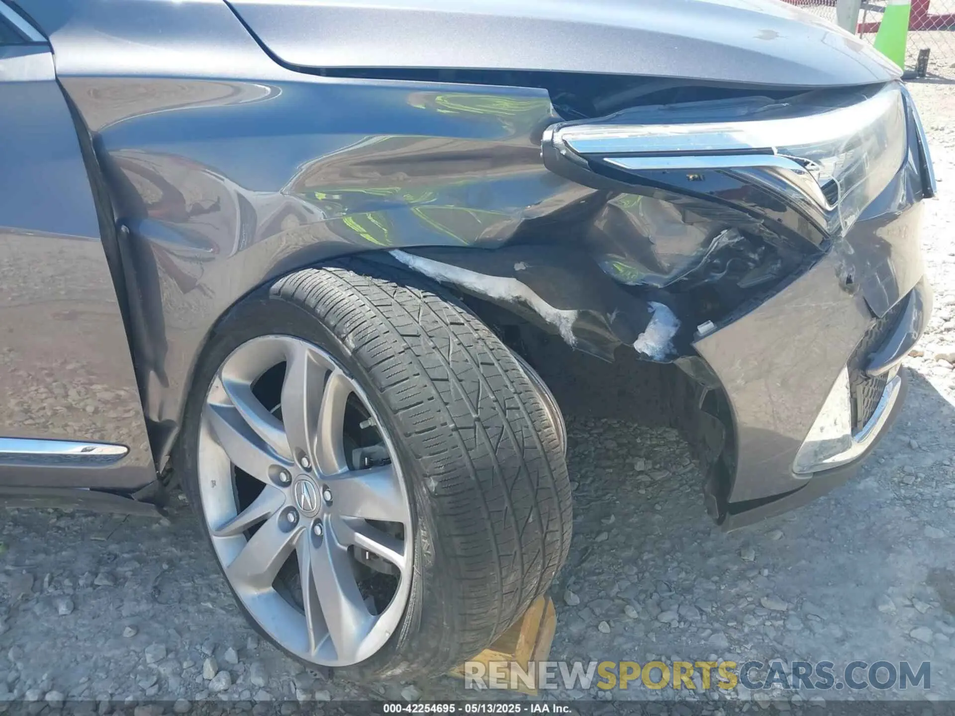 6 Photograph of a damaged car 5J8TC2H74KL027397 ACURA RDX 2019