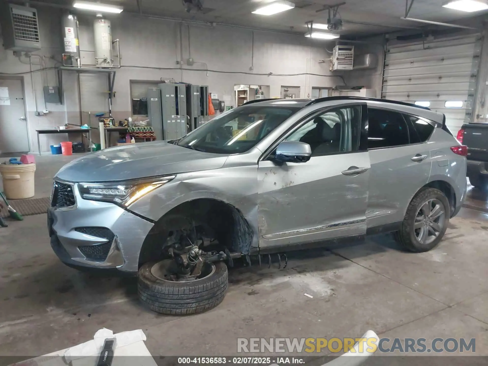 2 Photograph of a damaged car 5J8TC2H78KL018363 ACURA RDX 2019