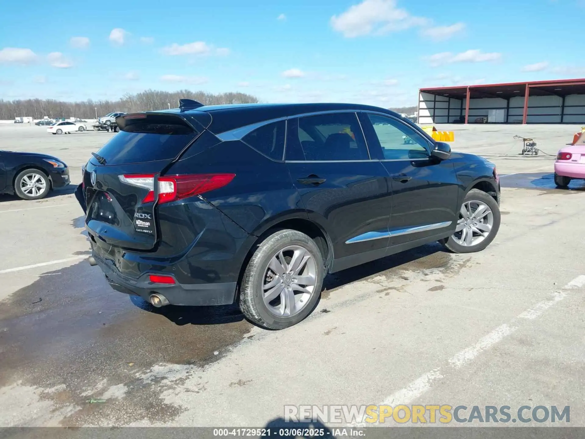 4 Photograph of a damaged car 5J8TC2H7XKL017554 ACURA RDX 2019