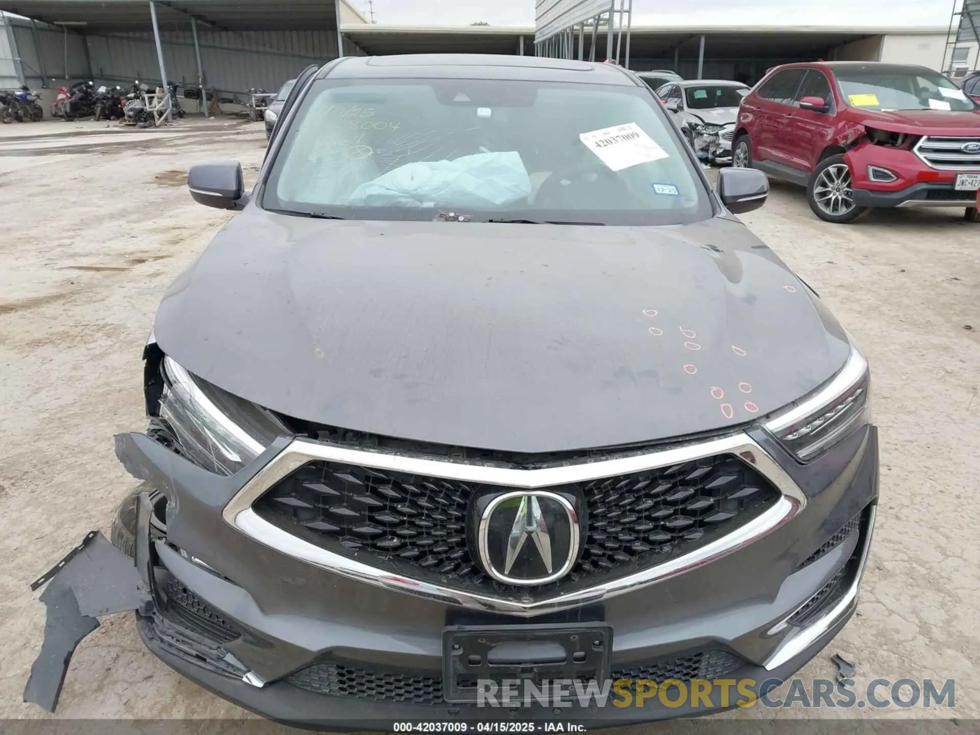 11 Photograph of a damaged car 5J8TC1H33LL001401 ACURA RDX 2020