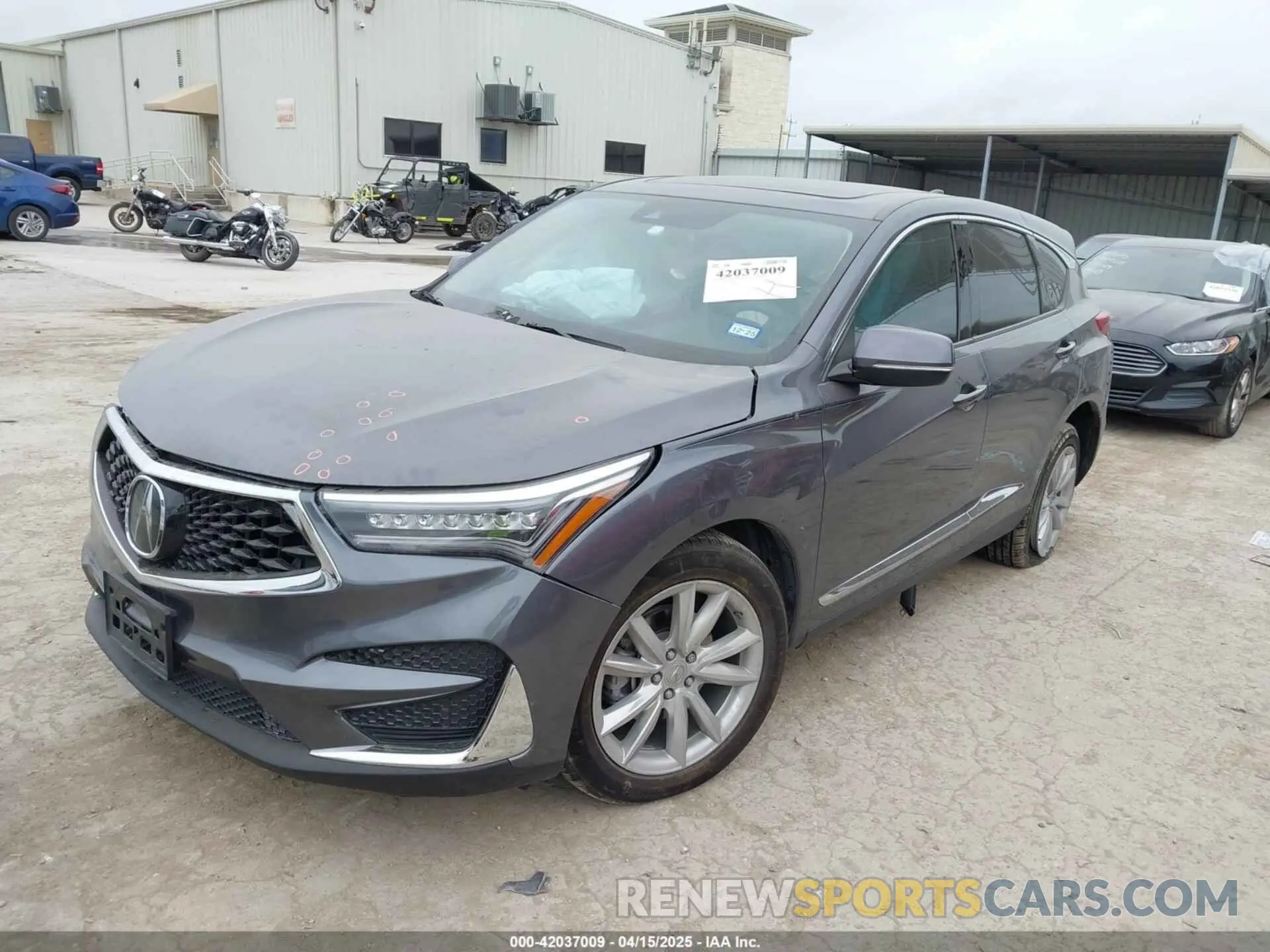 2 Photograph of a damaged car 5J8TC1H33LL001401 ACURA RDX 2020