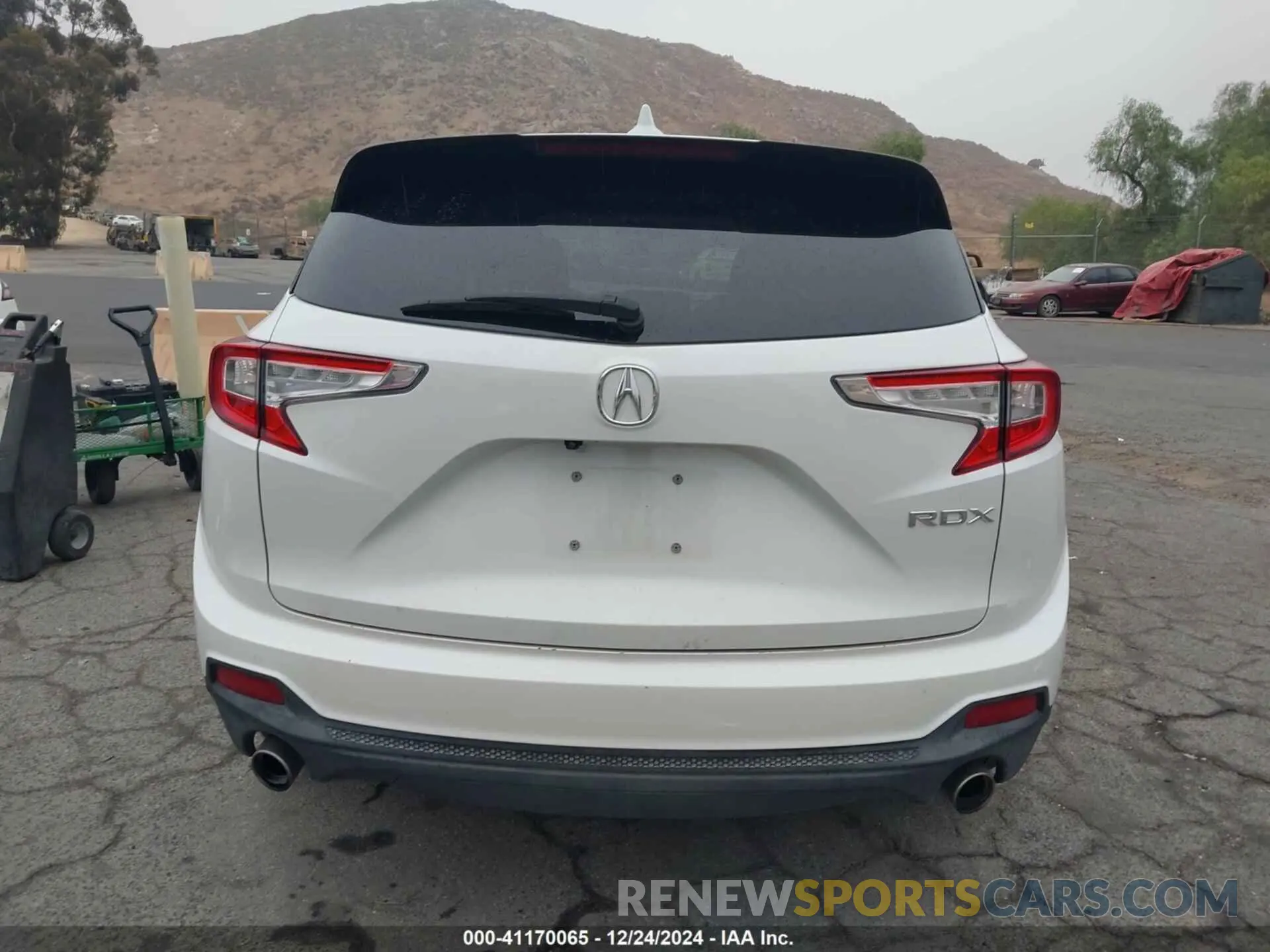 16 Photograph of a damaged car 5J8TC1H35LL022346 ACURA RDX 2020