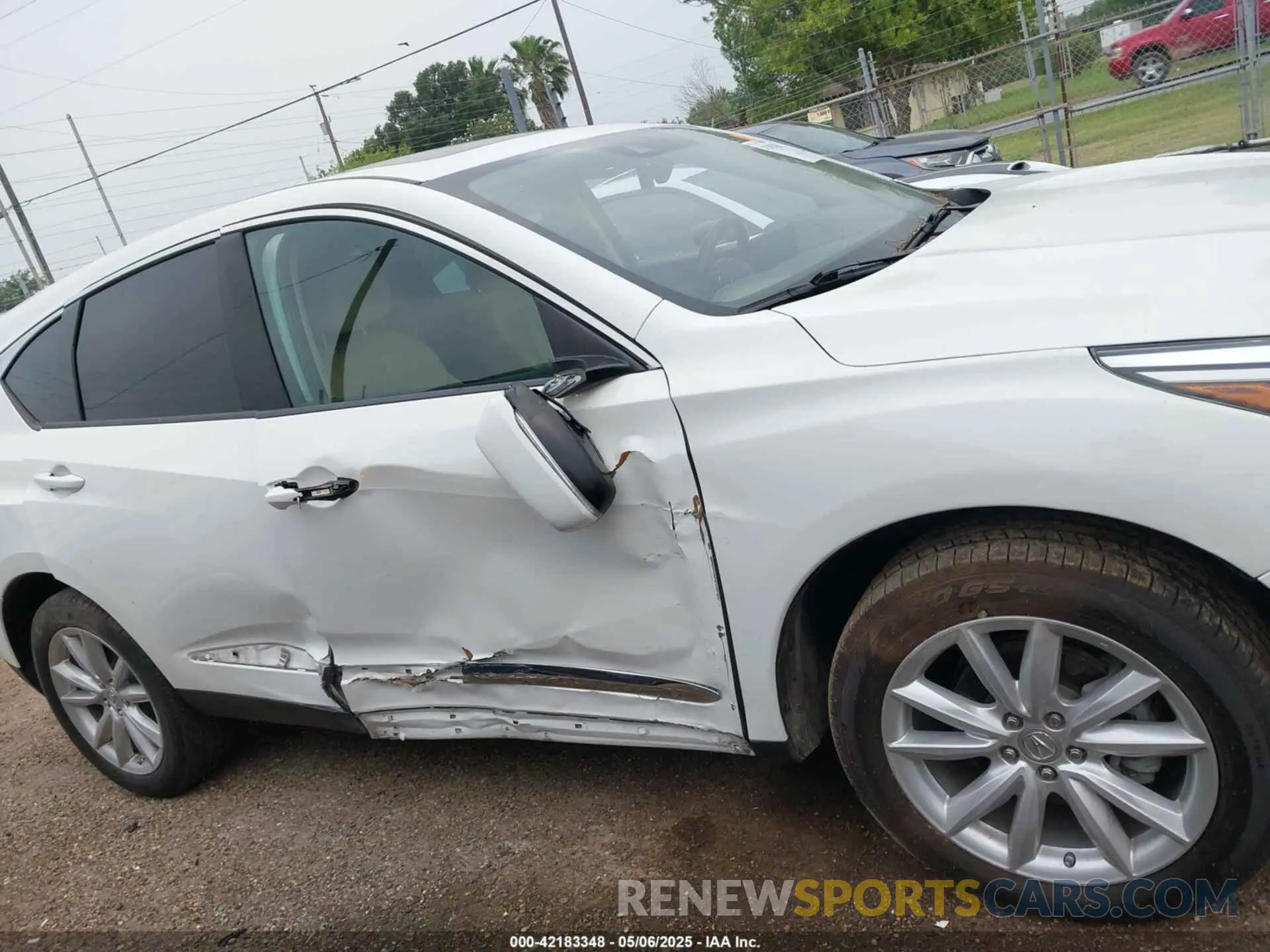 13 Photograph of a damaged car 5J8TC1H36LL008326 ACURA RDX 2020