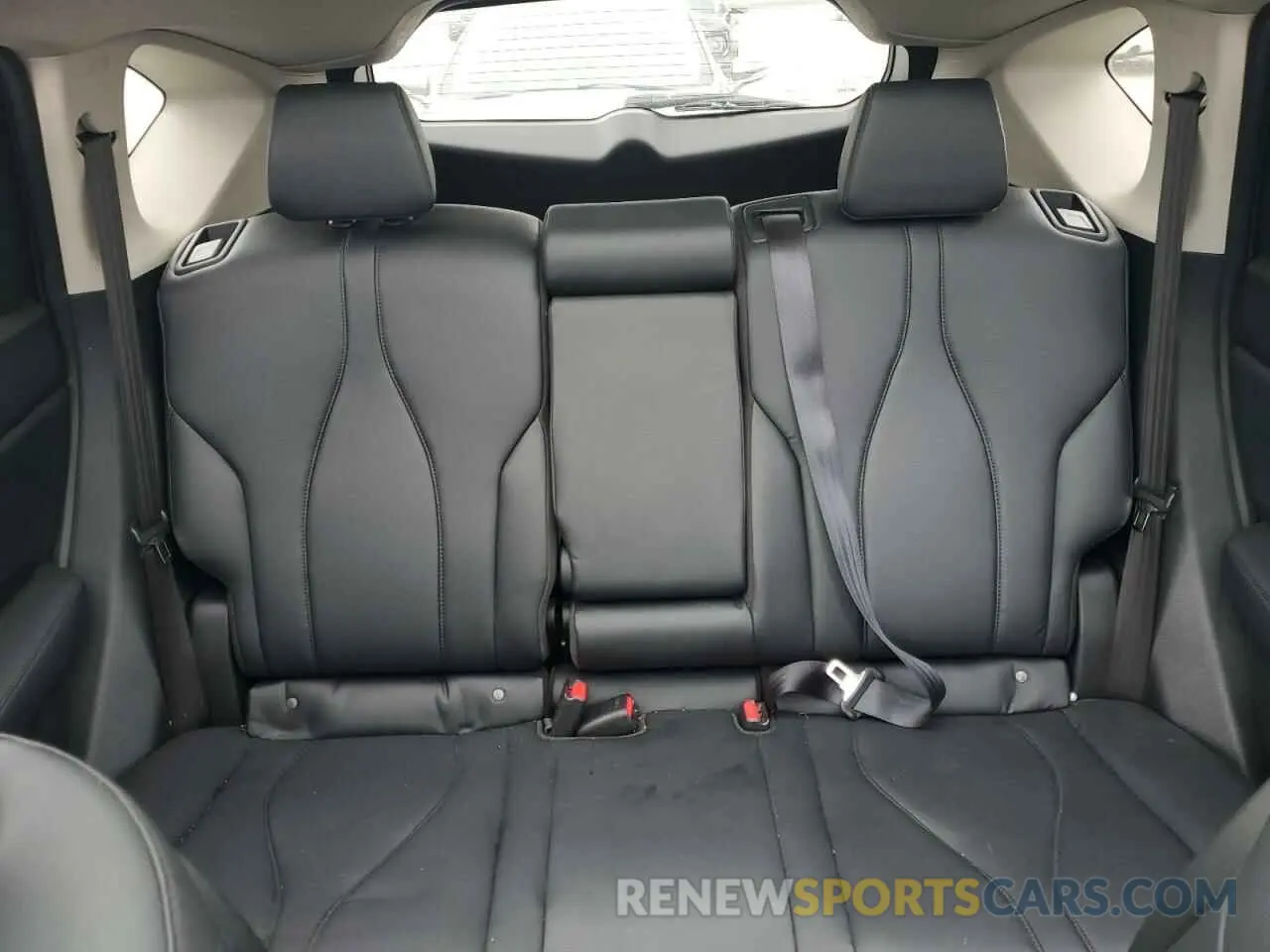 10 Photograph of a damaged car 5J8TC1H37LL019125 ACURA RDX 2020