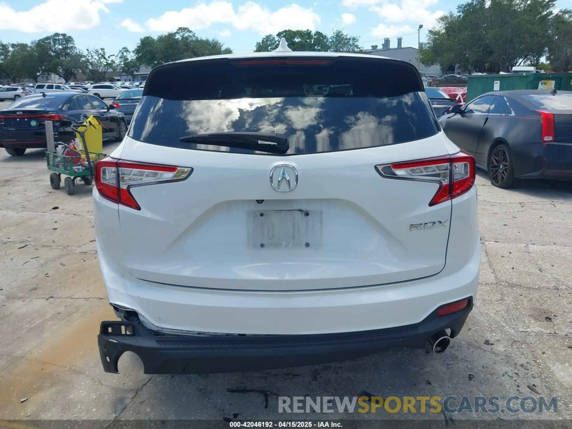 16 Photograph of a damaged car 5J8TC1H3XLL007356 ACURA RDX 2020