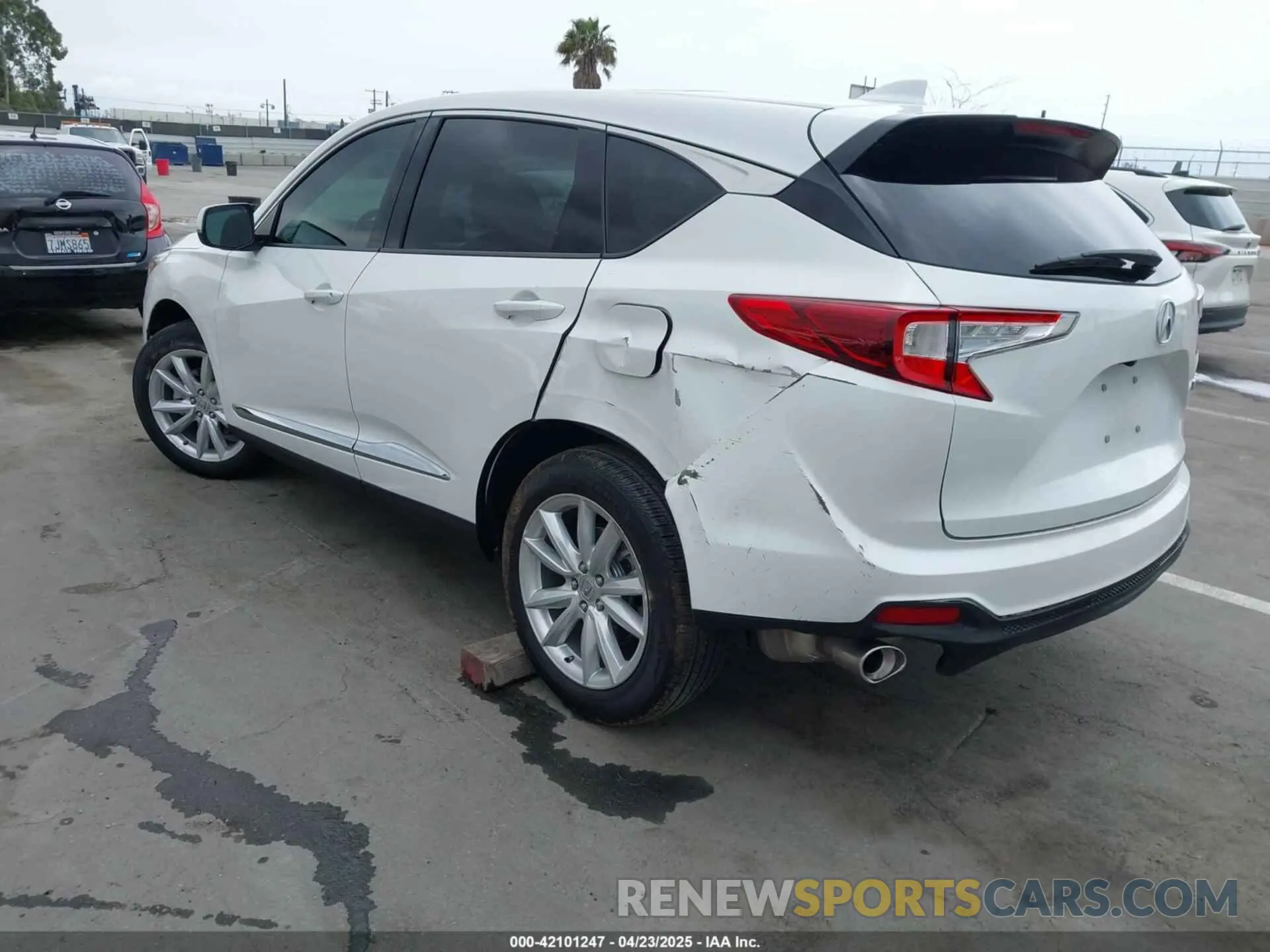 3 Photograph of a damaged car 5J8TC1H3XLL013710 ACURA RDX 2020