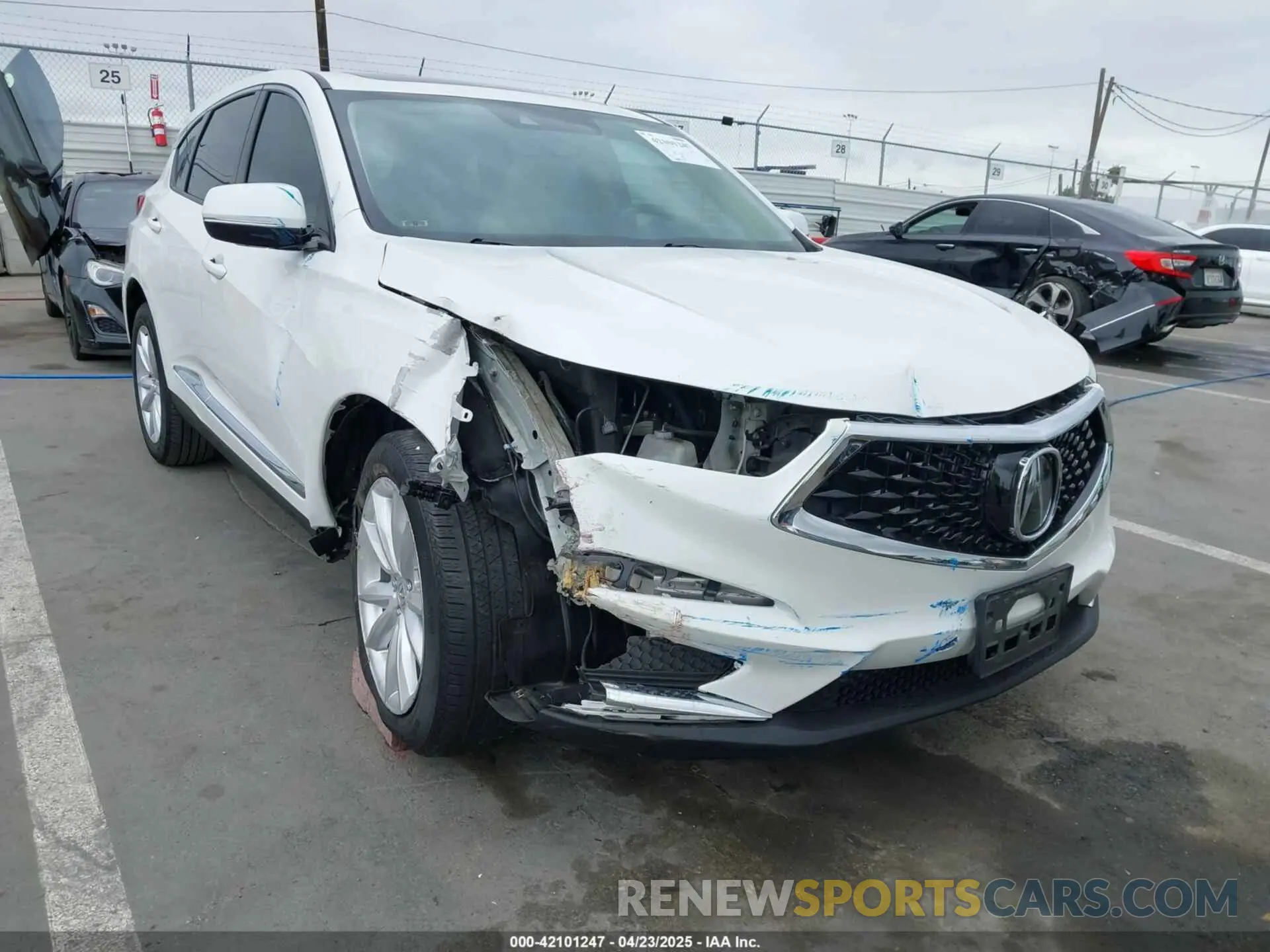 6 Photograph of a damaged car 5J8TC1H3XLL013710 ACURA RDX 2020