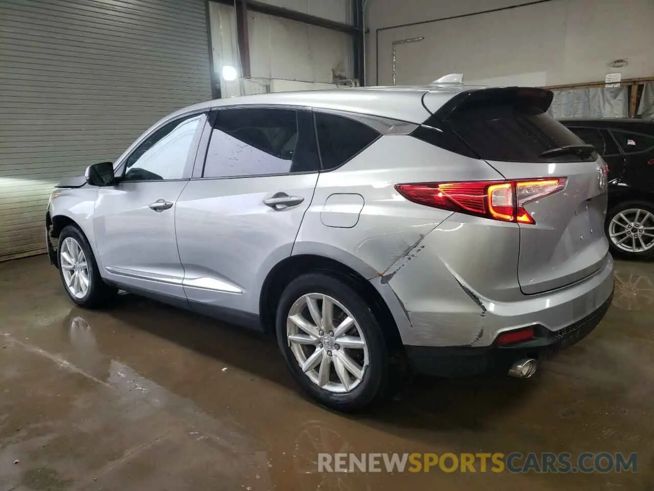 2 Photograph of a damaged car 5J8TC1H3XLL017160 ACURA RDX 2020