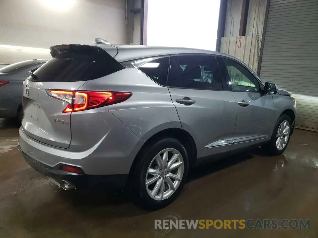 3 Photograph of a damaged car 5J8TC1H3XLL017160 ACURA RDX 2020
