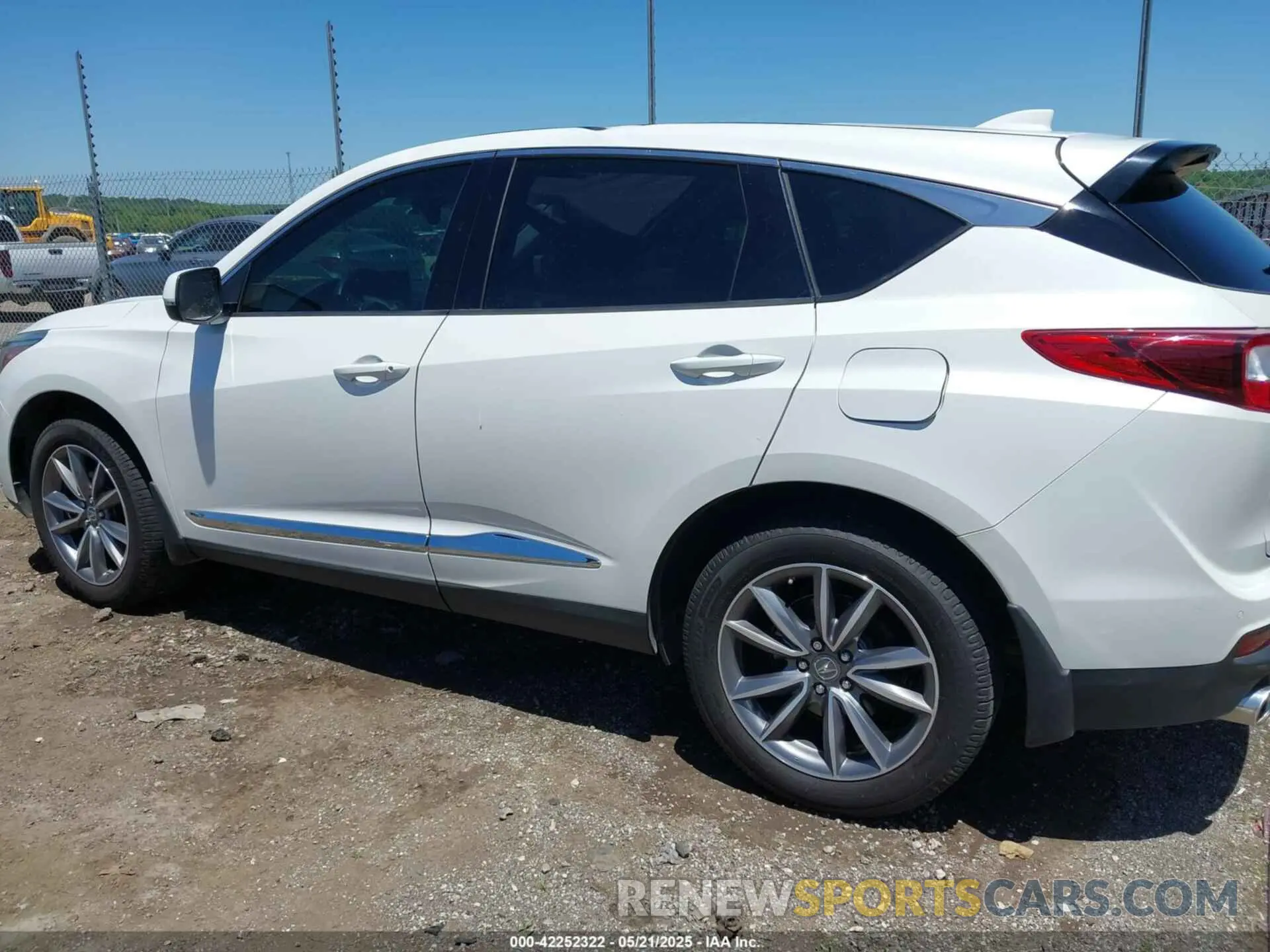 14 Photograph of a damaged car 5J8TC1H50LL004449 ACURA RDX 2020