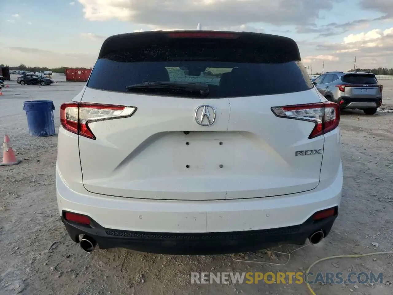 6 Photograph of a damaged car 5J8TC1H51LL001625 ACURA RDX 2020