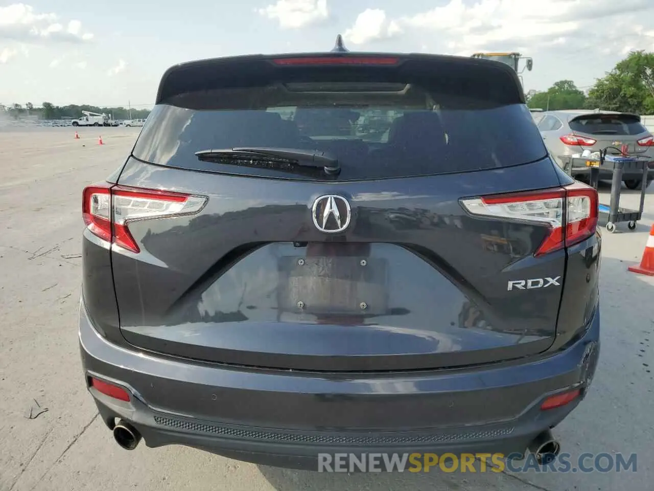 6 Photograph of a damaged car 5J8TC1H52LL003061 ACURA RDX 2020