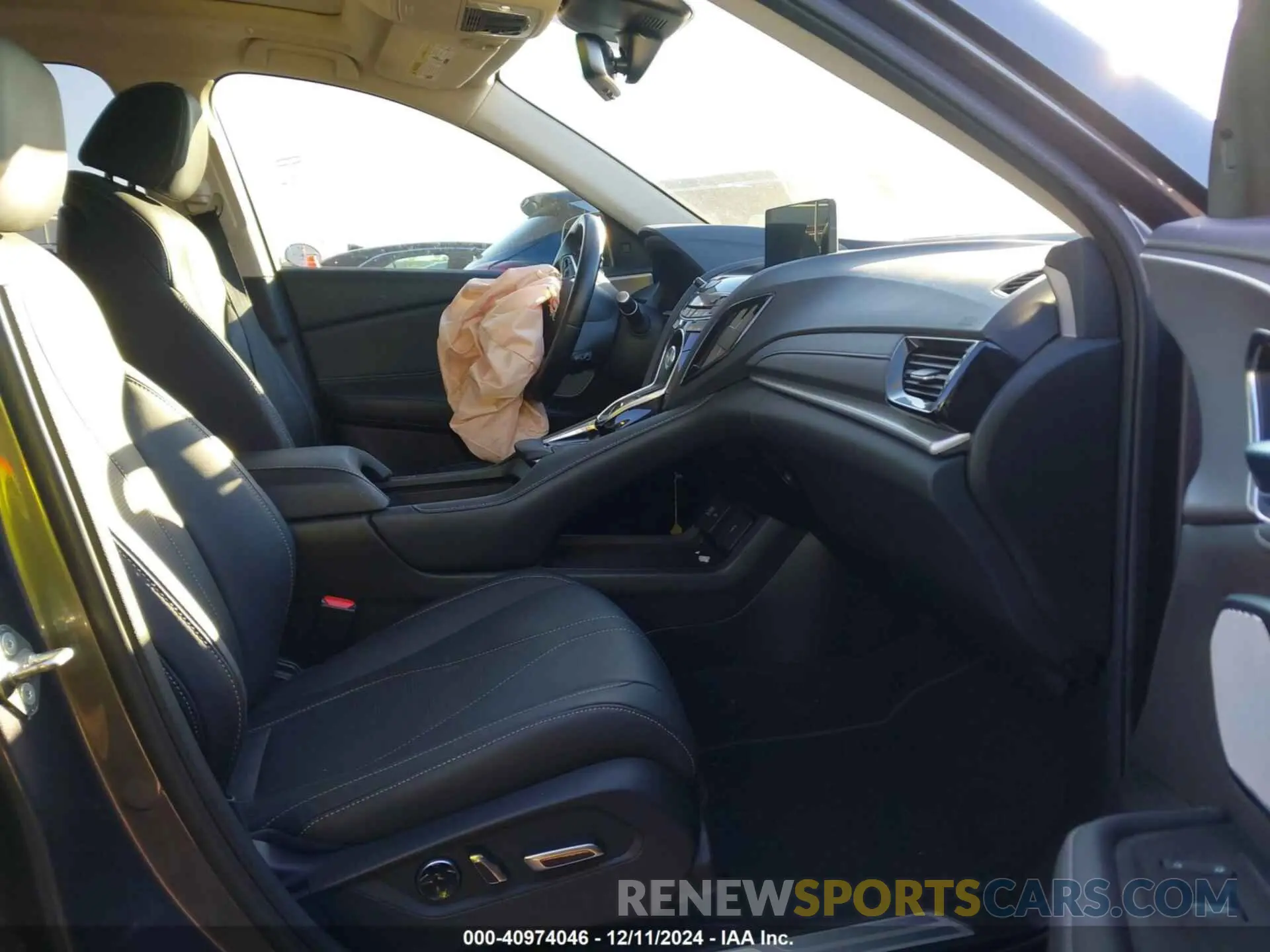 5 Photograph of a damaged car 5J8TC1H53LL019169 ACURA RDX 2020