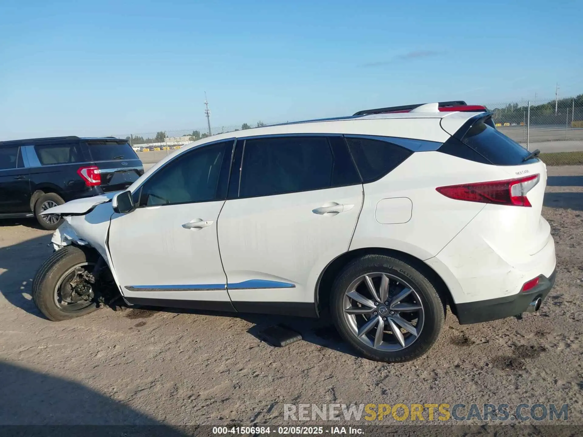 14 Photograph of a damaged car 5J8TC1H54LL004454 ACURA RDX 2020