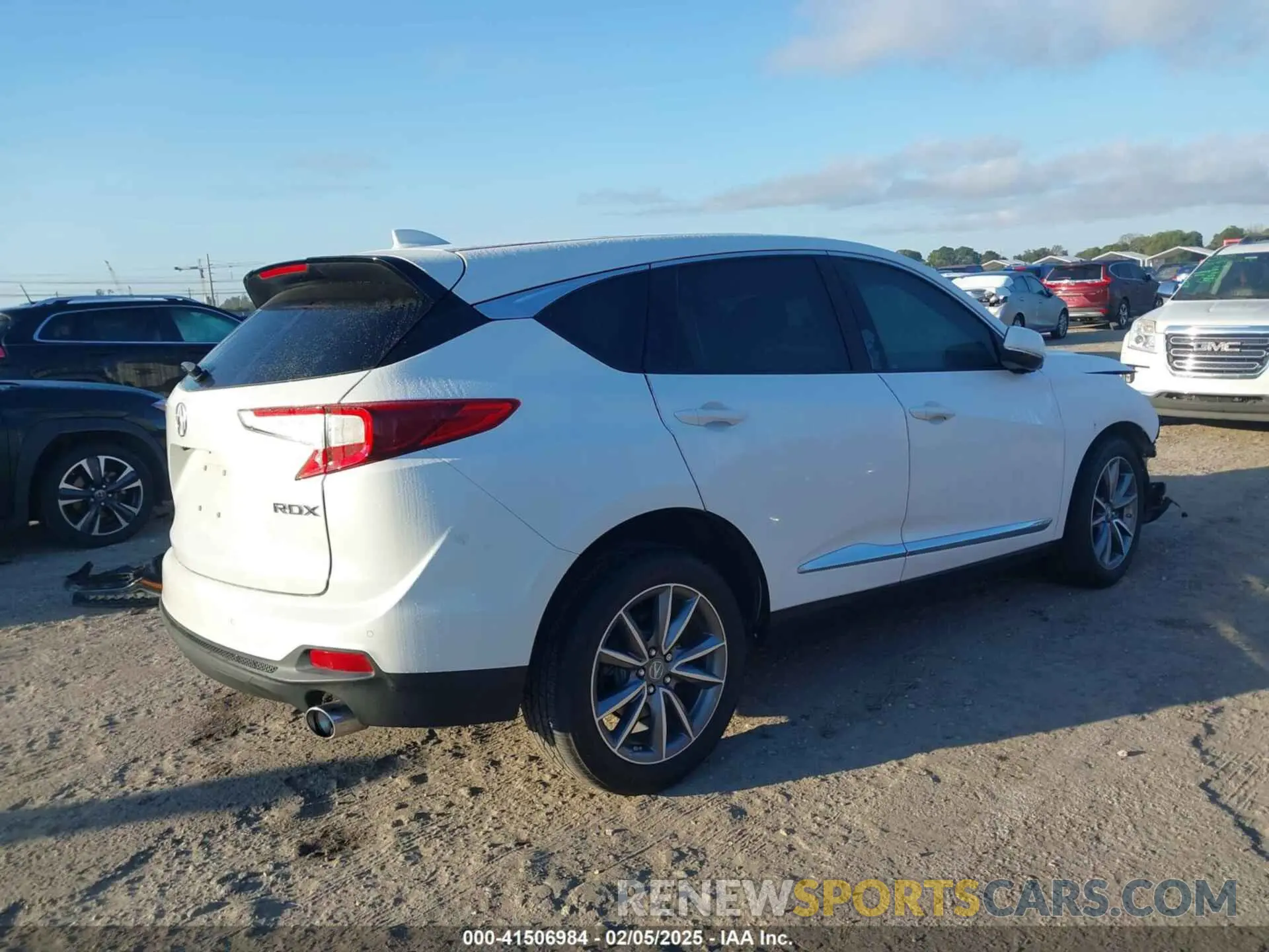 4 Photograph of a damaged car 5J8TC1H54LL004454 ACURA RDX 2020