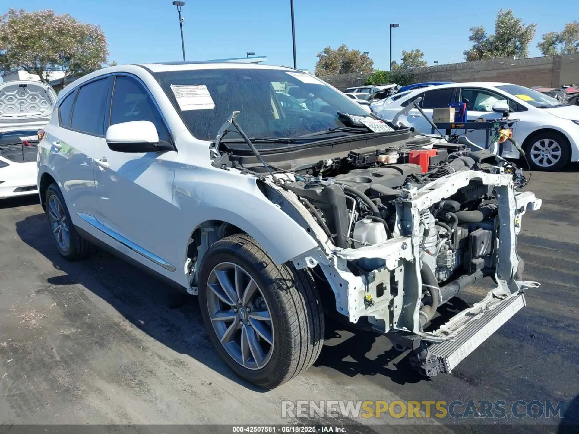 1 Photograph of a damaged car 5J8TC1H54LL015051 ACURA RDX 2020