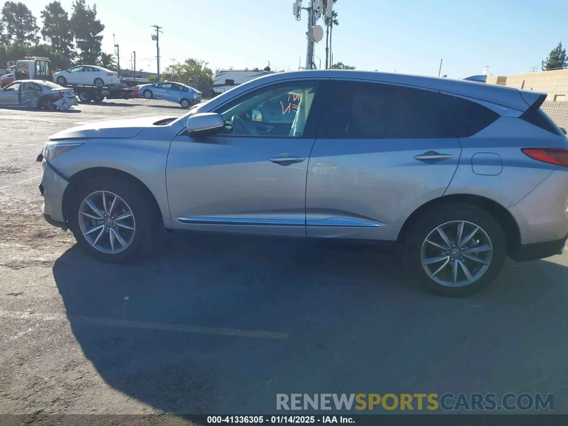 14 Photograph of a damaged car 5J8TC1H58LL008054 ACURA RDX 2020