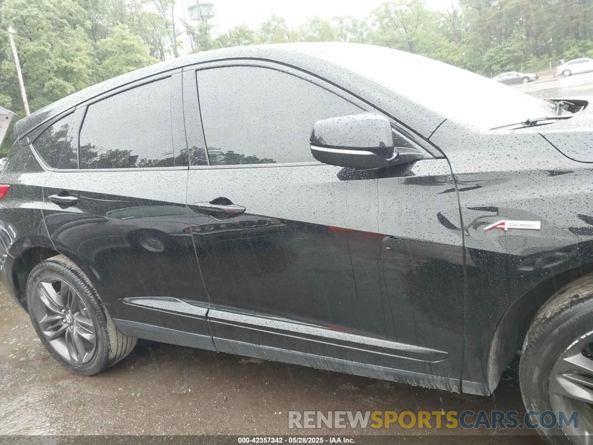 12 Photograph of a damaged car 5J8TC1H69LL016530 ACURA RDX 2020