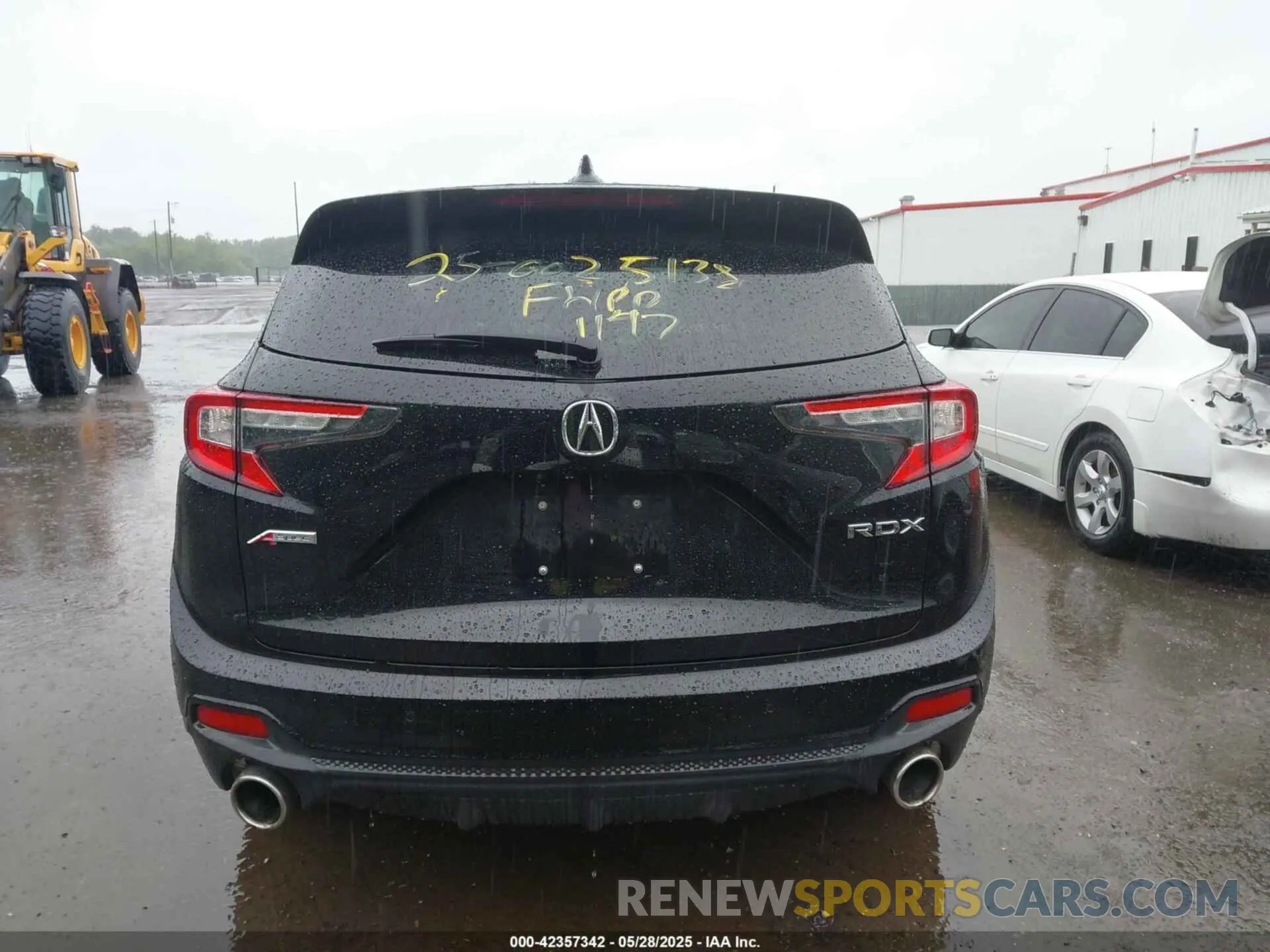 15 Photograph of a damaged car 5J8TC1H69LL016530 ACURA RDX 2020