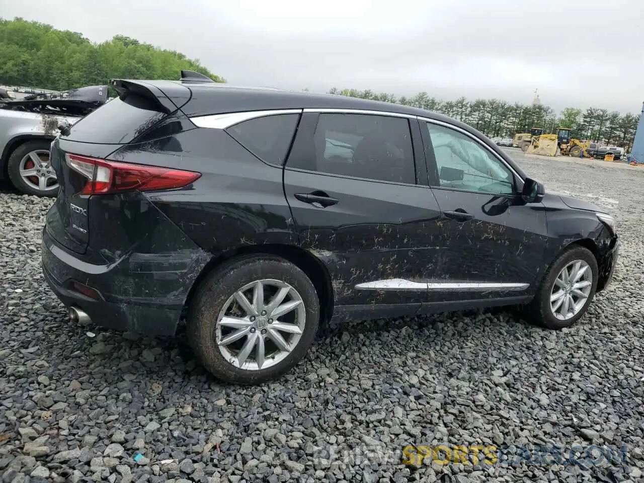 3 Photograph of a damaged car 5J8TC2H30LL006254 ACURA RDX 2020