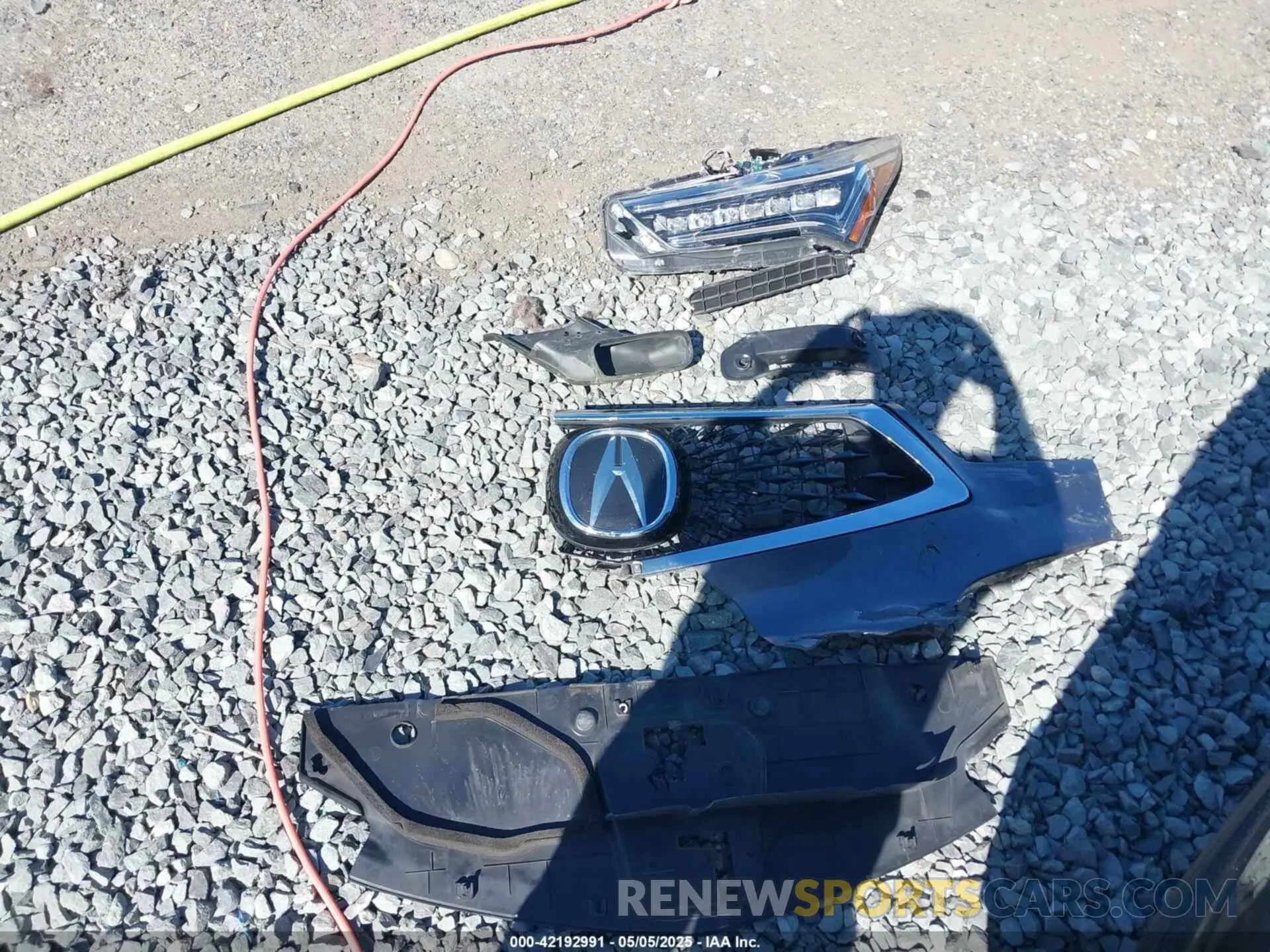 12 Photograph of a damaged car 5J8TC2H31LL017103 ACURA RDX 2020