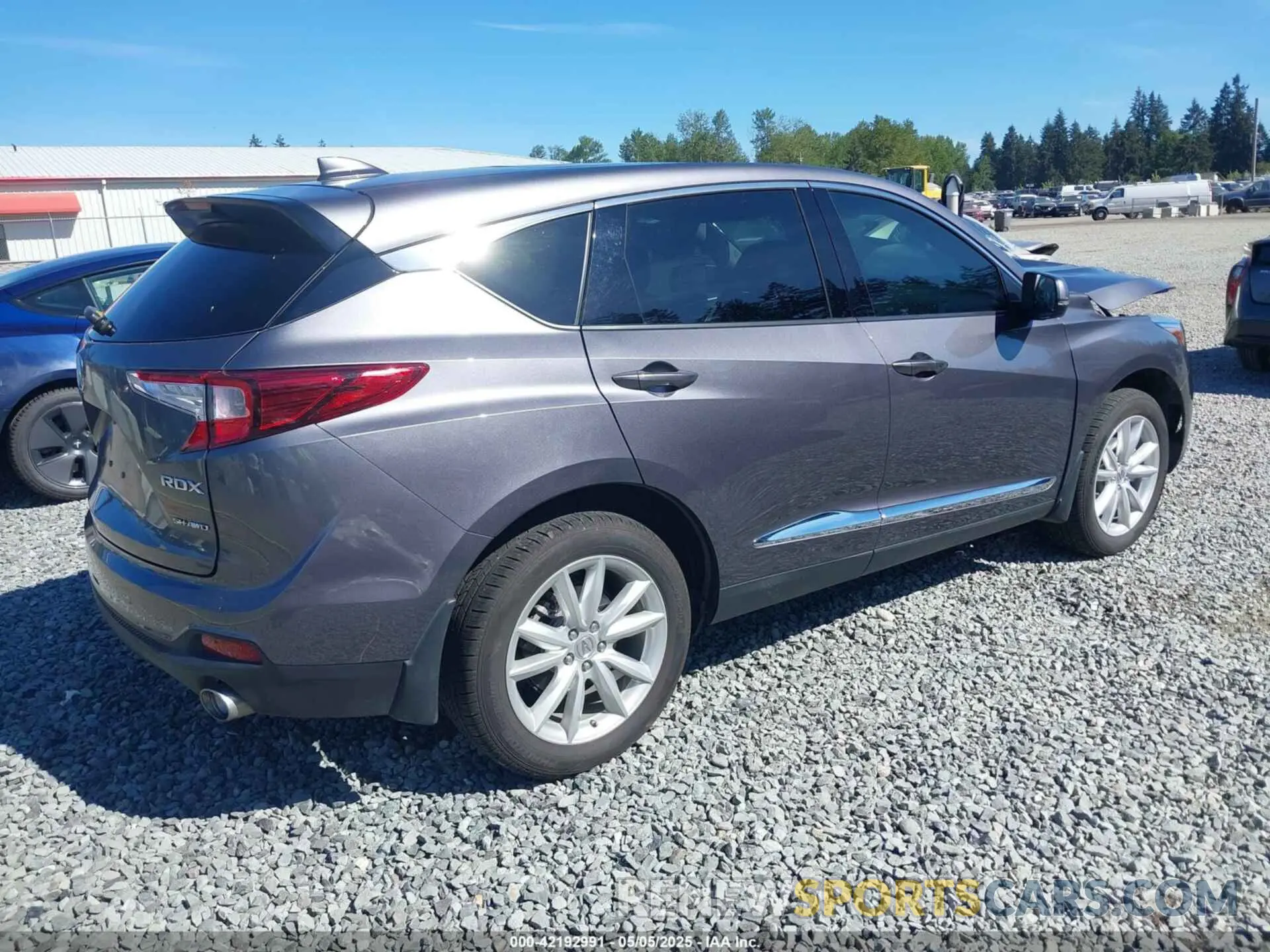 4 Photograph of a damaged car 5J8TC2H31LL017103 ACURA RDX 2020