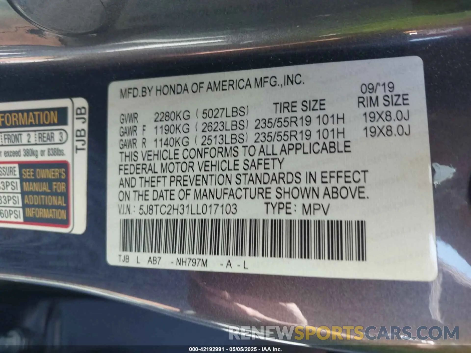 9 Photograph of a damaged car 5J8TC2H31LL017103 ACURA RDX 2020