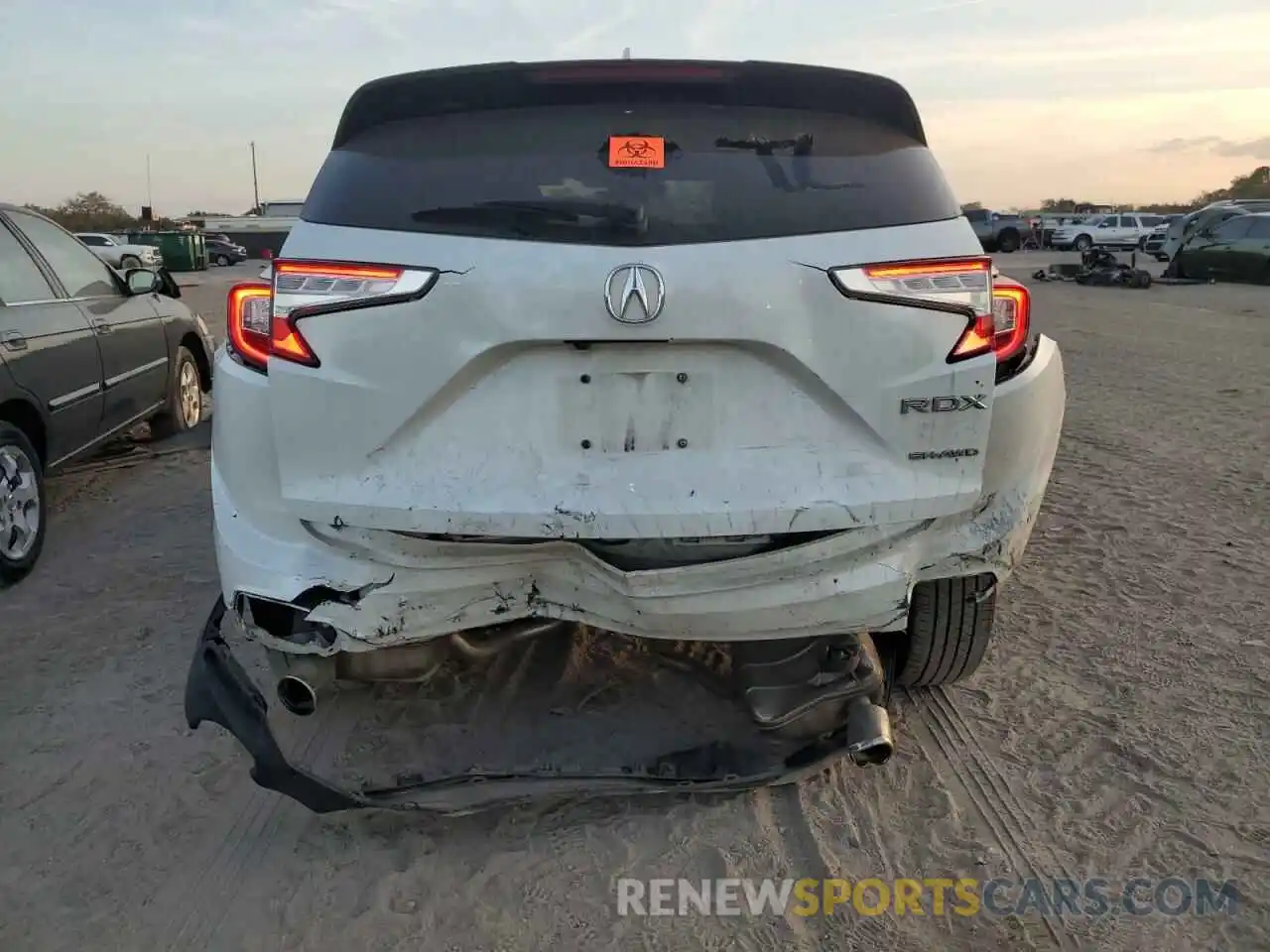 6 Photograph of a damaged car 5J8TC2H36LL024631 ACURA RDX 2020