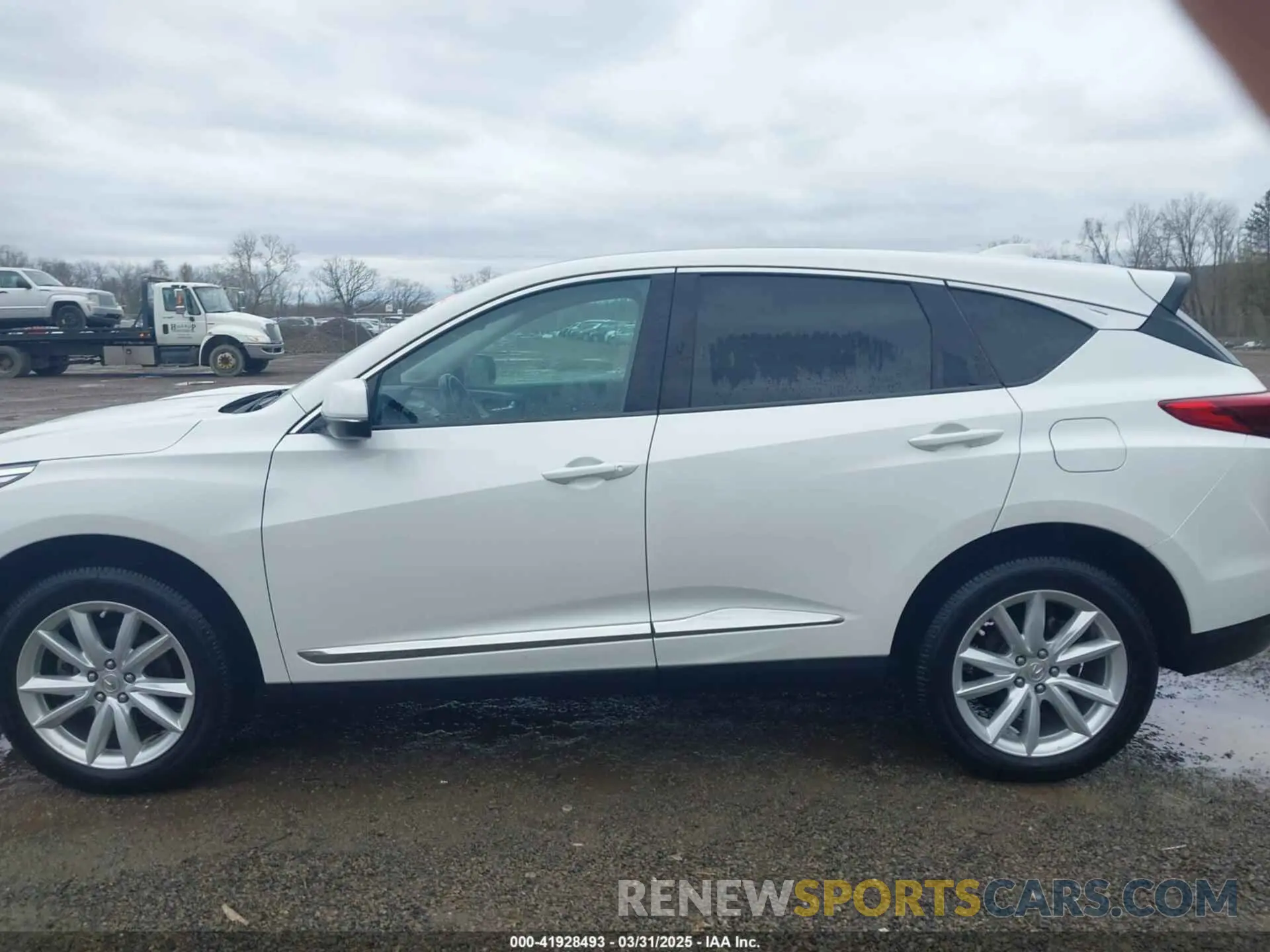 14 Photograph of a damaged car 5J8TC2H37LL013556 ACURA RDX 2020