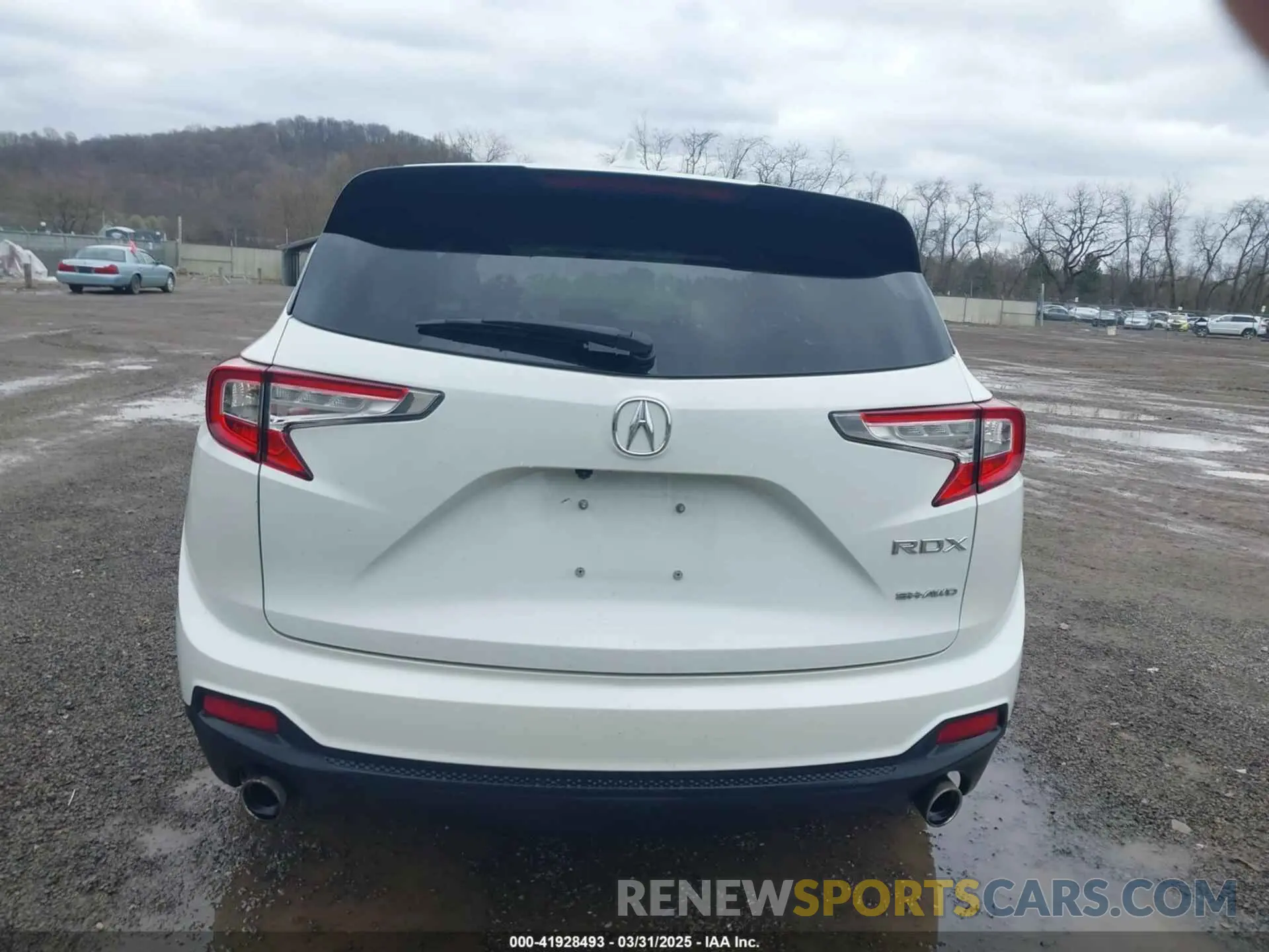 16 Photograph of a damaged car 5J8TC2H37LL013556 ACURA RDX 2020