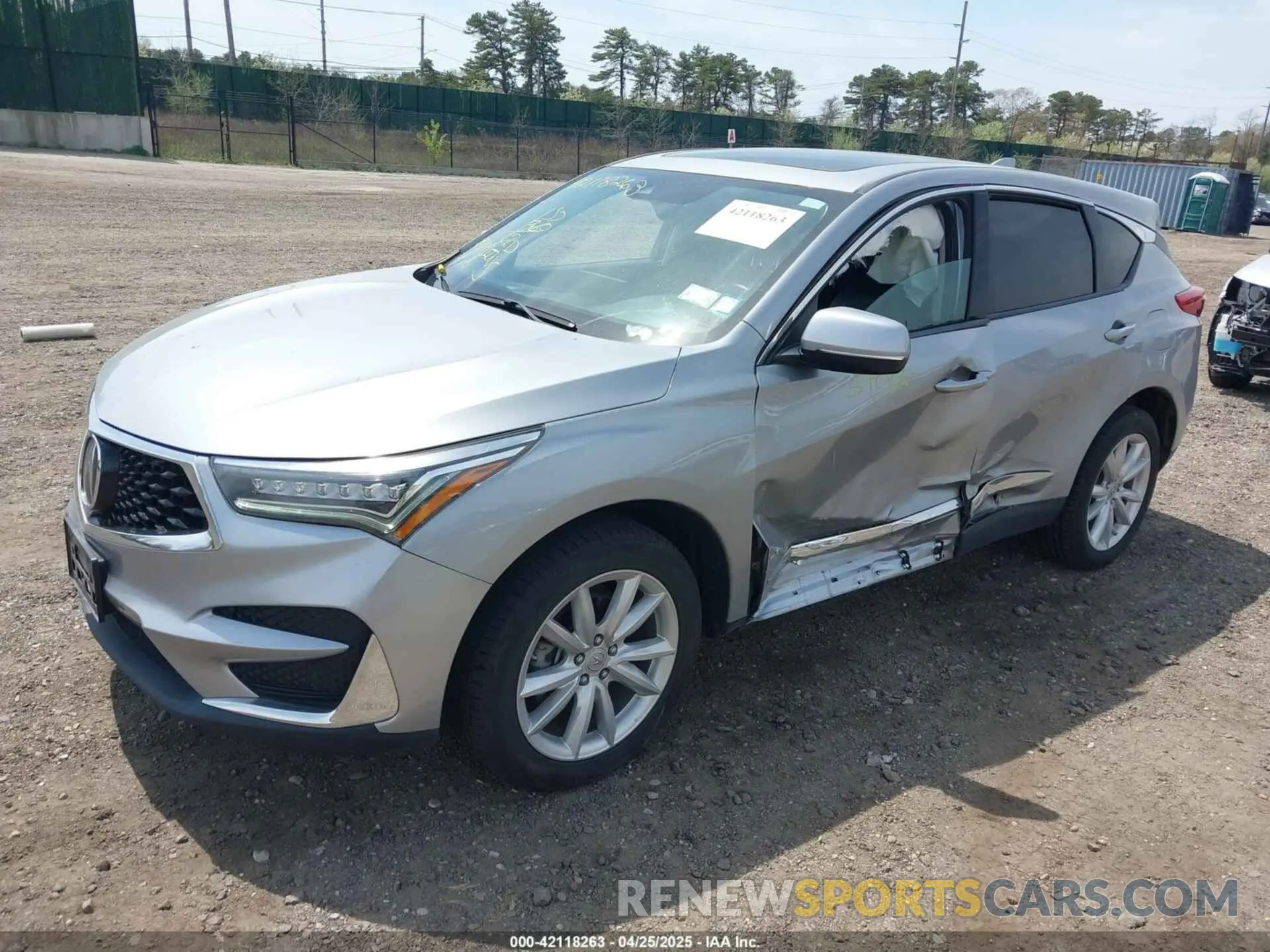 2 Photograph of a damaged car 5J8TC2H39LL007807 ACURA RDX 2020