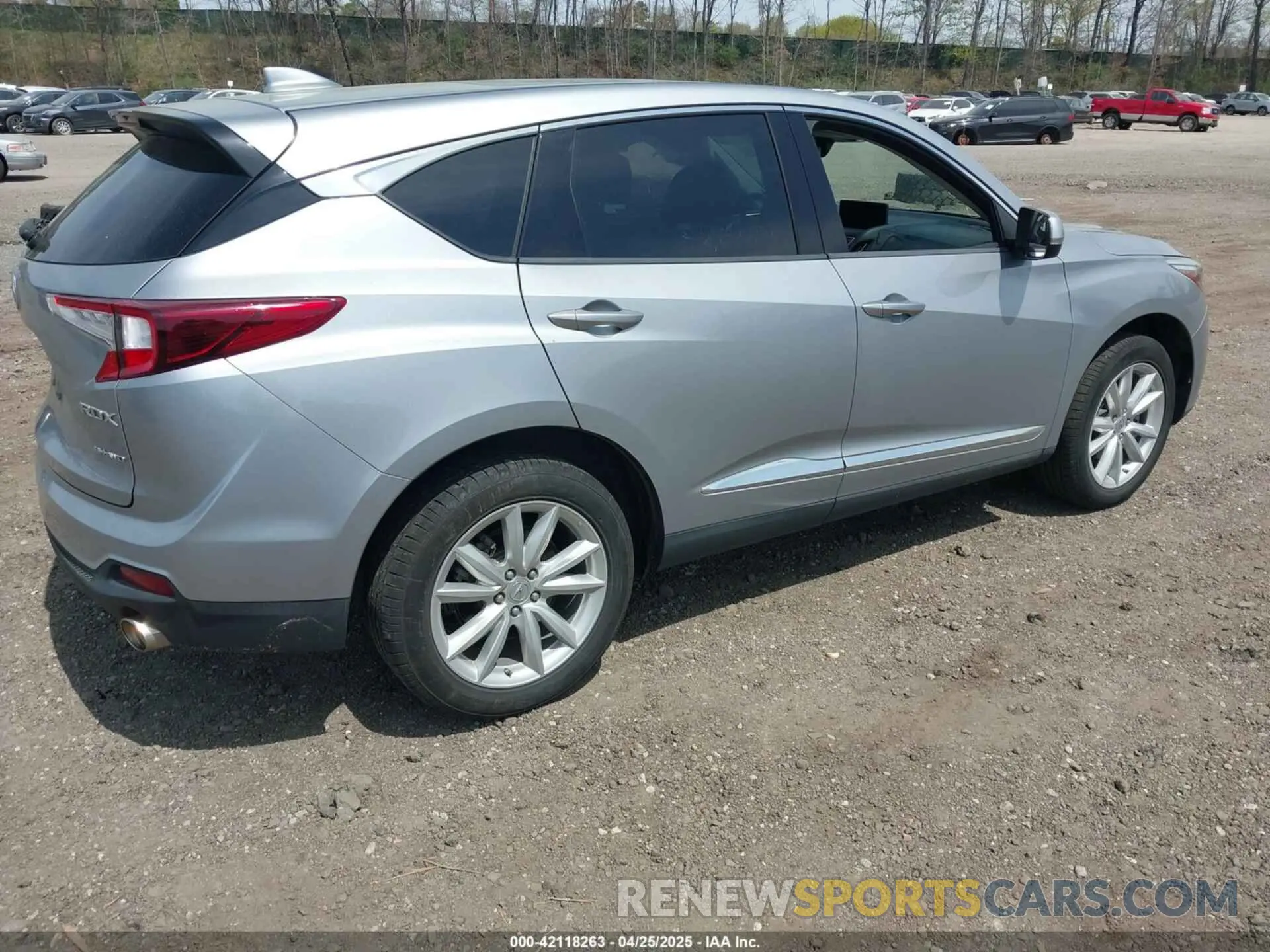 4 Photograph of a damaged car 5J8TC2H39LL007807 ACURA RDX 2020