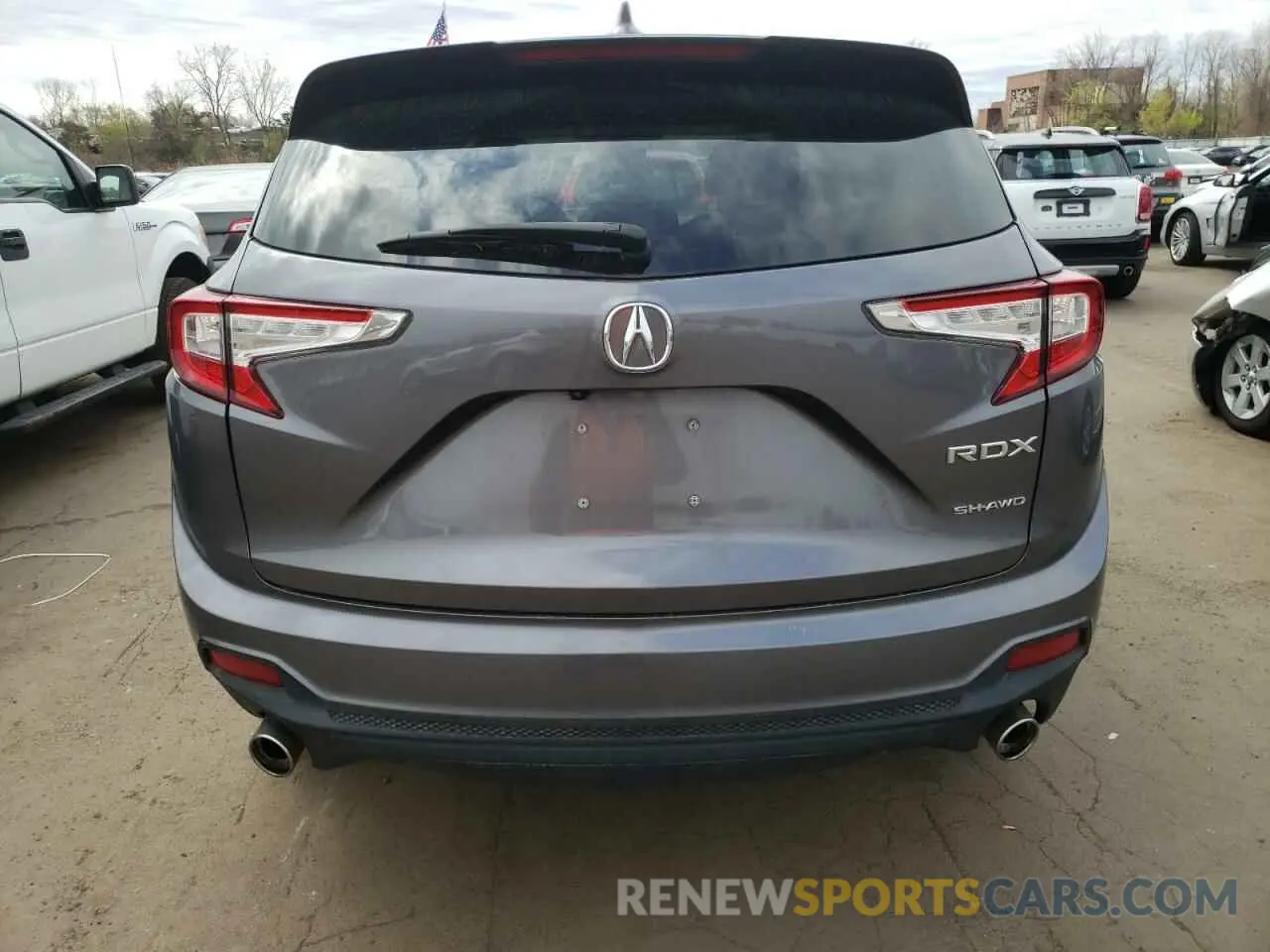 6 Photograph of a damaged car 5J8TC2H3XLL017102 ACURA RDX 2020