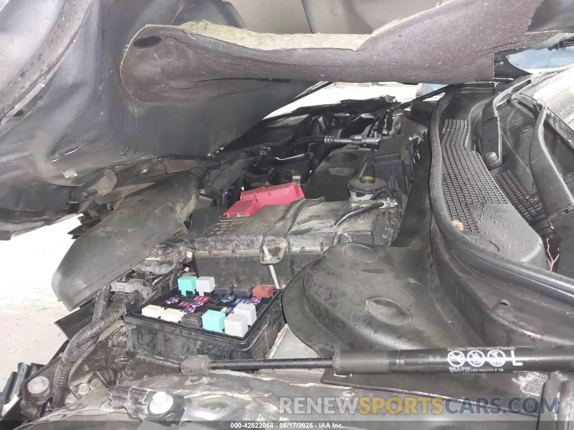 10 Photograph of a damaged car 5J8TC2H3XLL039553 ACURA RDX 2020