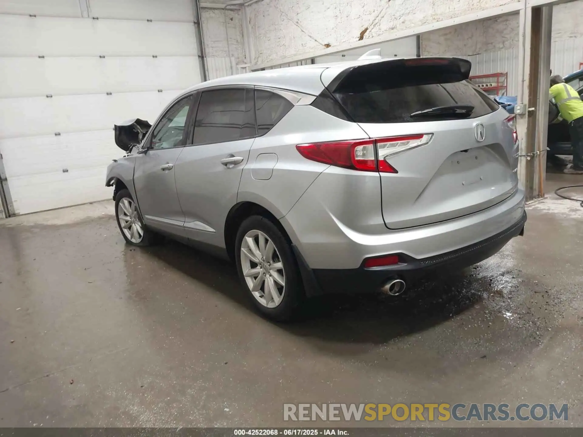 3 Photograph of a damaged car 5J8TC2H3XLL039553 ACURA RDX 2020