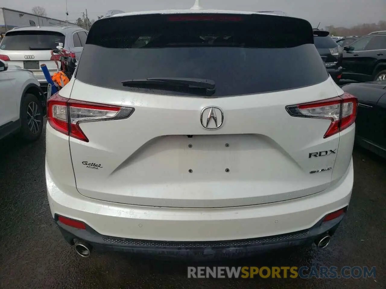 6 Photograph of a damaged car 5J8TC2H51LL023193 ACURA RDX 2020