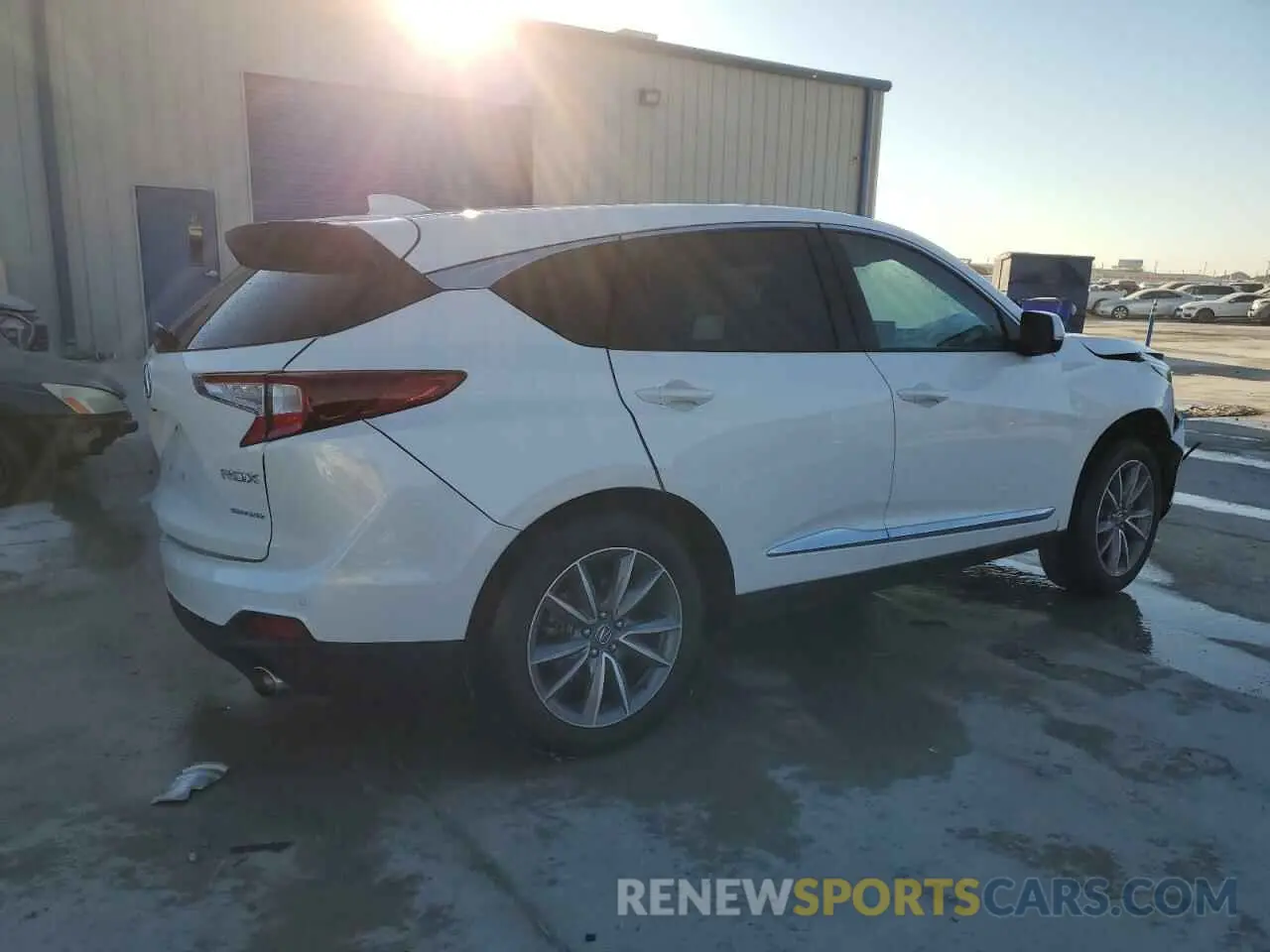 3 Photograph of a damaged car 5J8TC2H52LL011361 ACURA RDX 2020