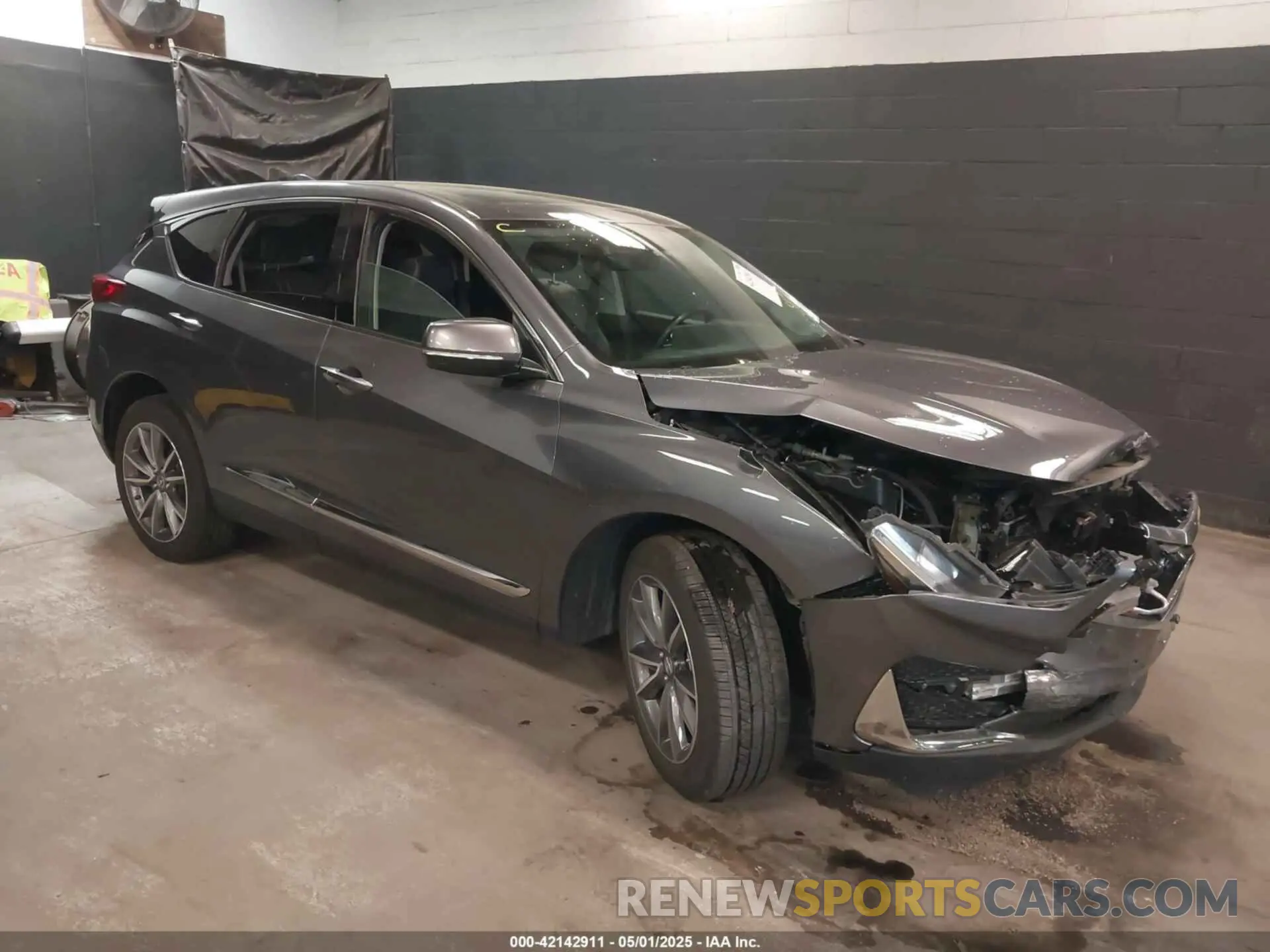1 Photograph of a damaged car 5J8TC2H53LL026919 ACURA RDX 2020