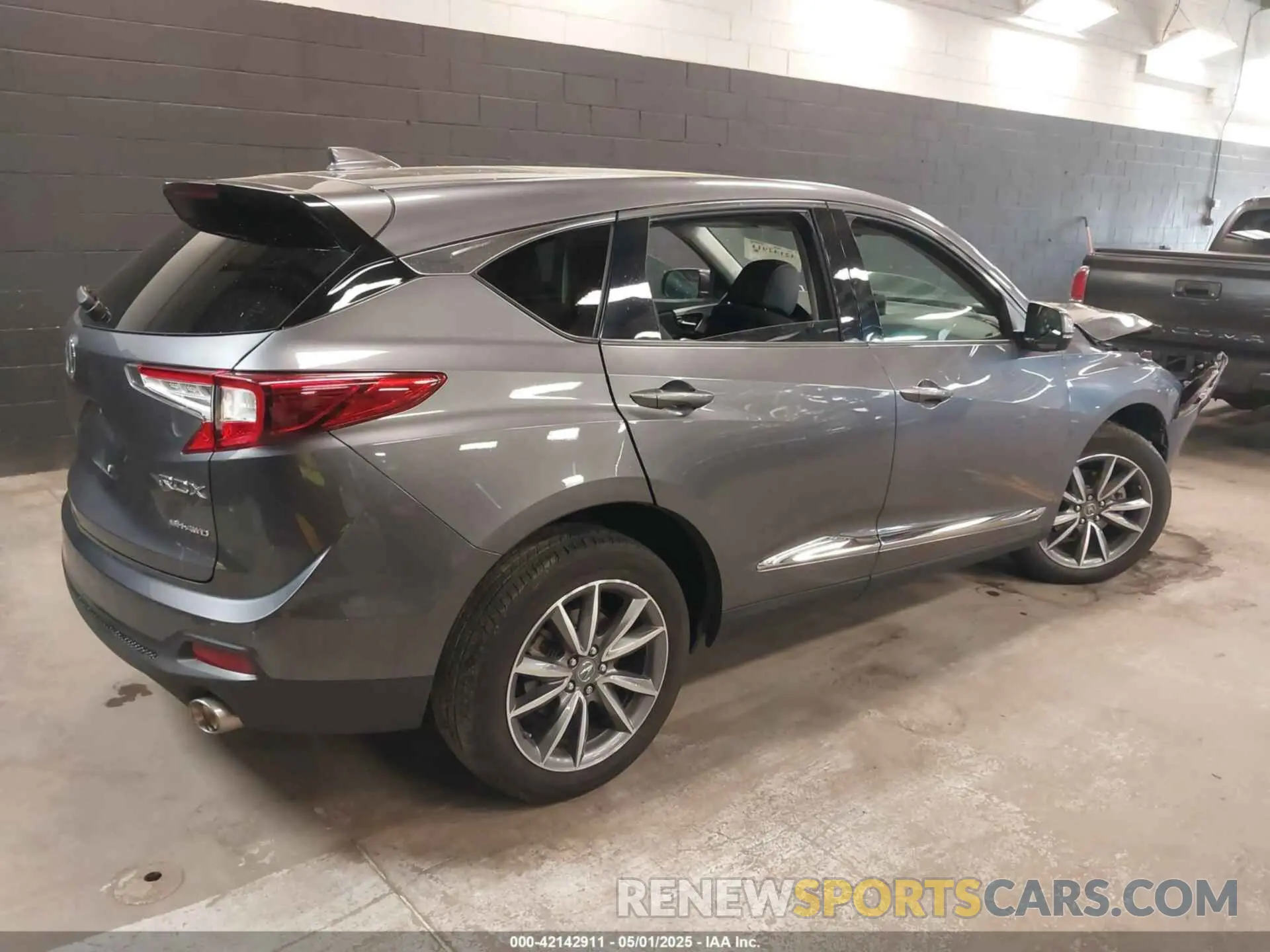 4 Photograph of a damaged car 5J8TC2H53LL026919 ACURA RDX 2020