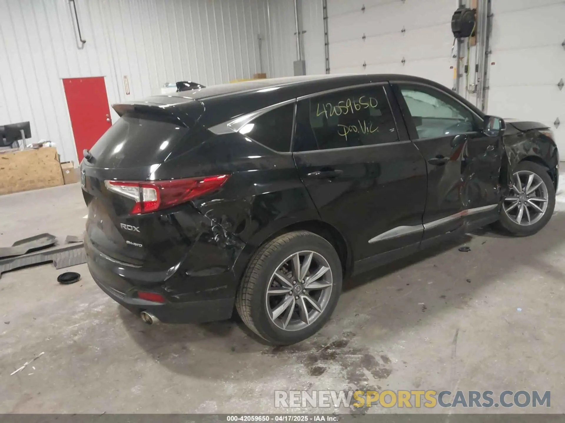 4 Photograph of a damaged car 5J8TC2H54LL008381 ACURA RDX 2020