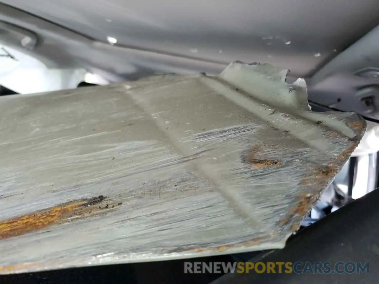 10 Photograph of a damaged car 5J8TC2H56LL007877 ACURA RDX 2020