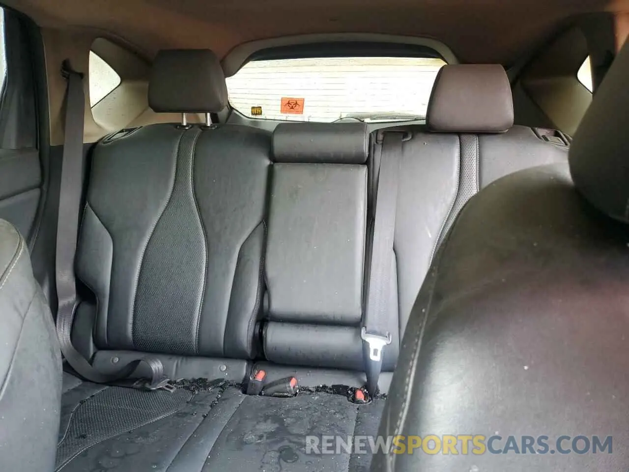 10 Photograph of a damaged car 5J8TC2H59LL012667 ACURA RDX 2020