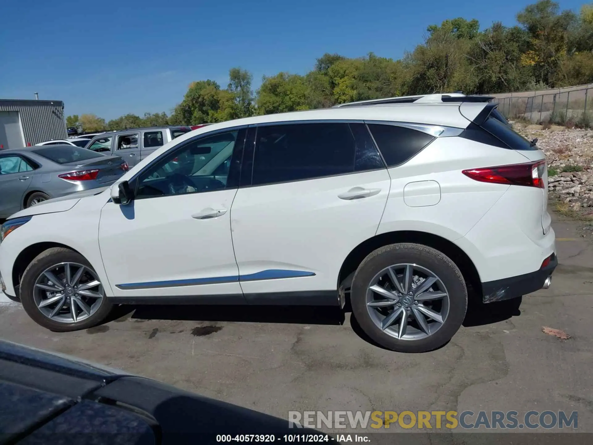 14 Photograph of a damaged car 5J8TC2H59LL025306 ACURA RDX 2020
